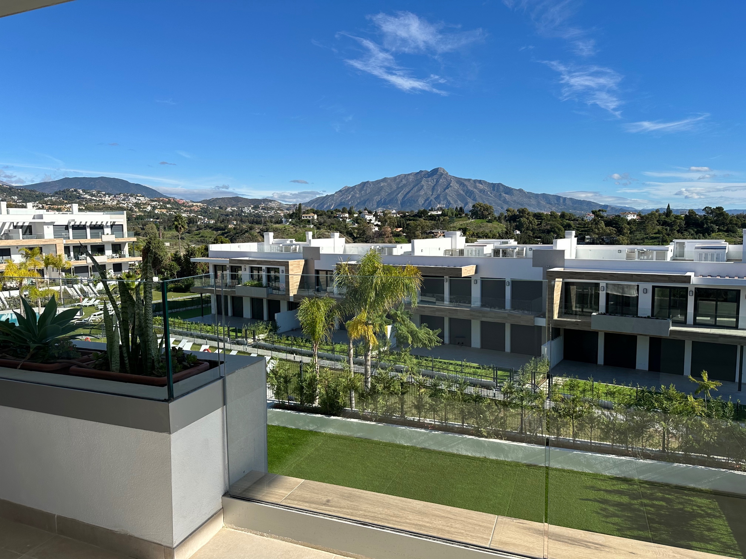 3 Bedroom Apartment in Estepona - Foto 12