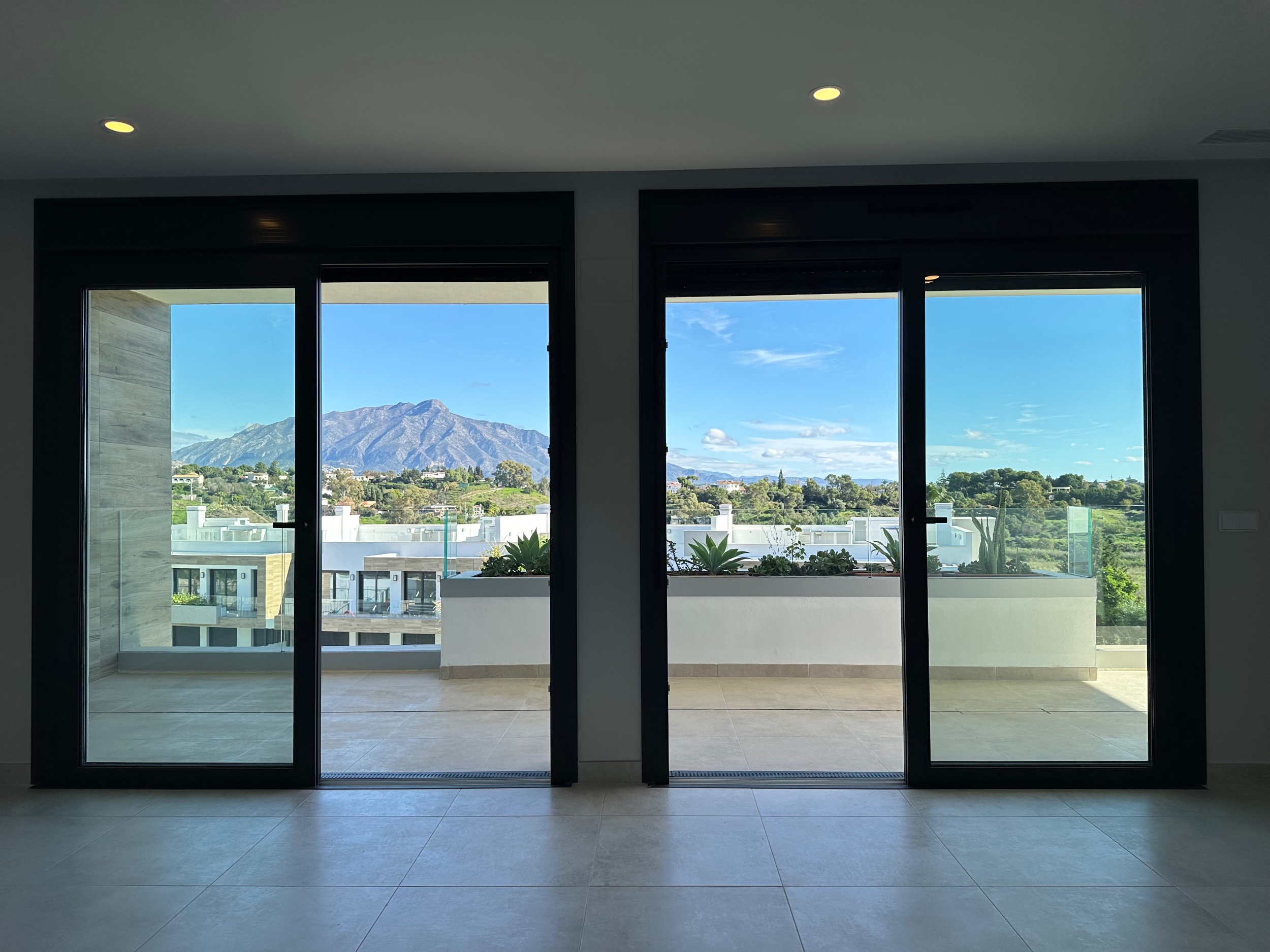 3 Bedroom Apartment in Estepona - Foto 11