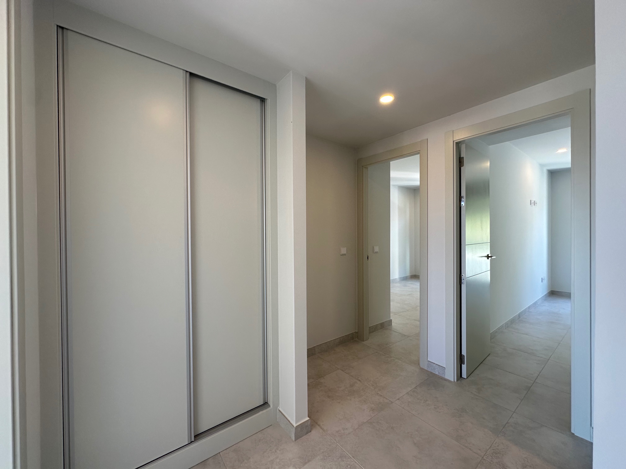 3 Bedroom Apartment in Estepona - Foto 22