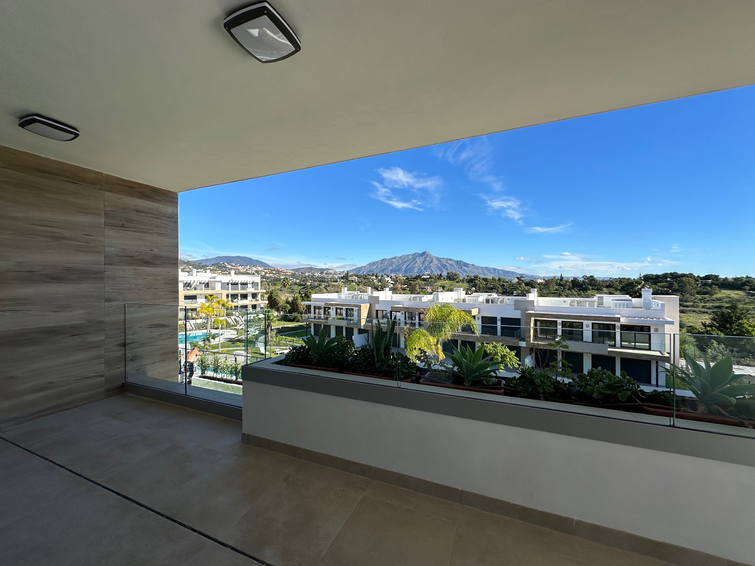 3 Bedroom Apartment in Estepona - Foto 10