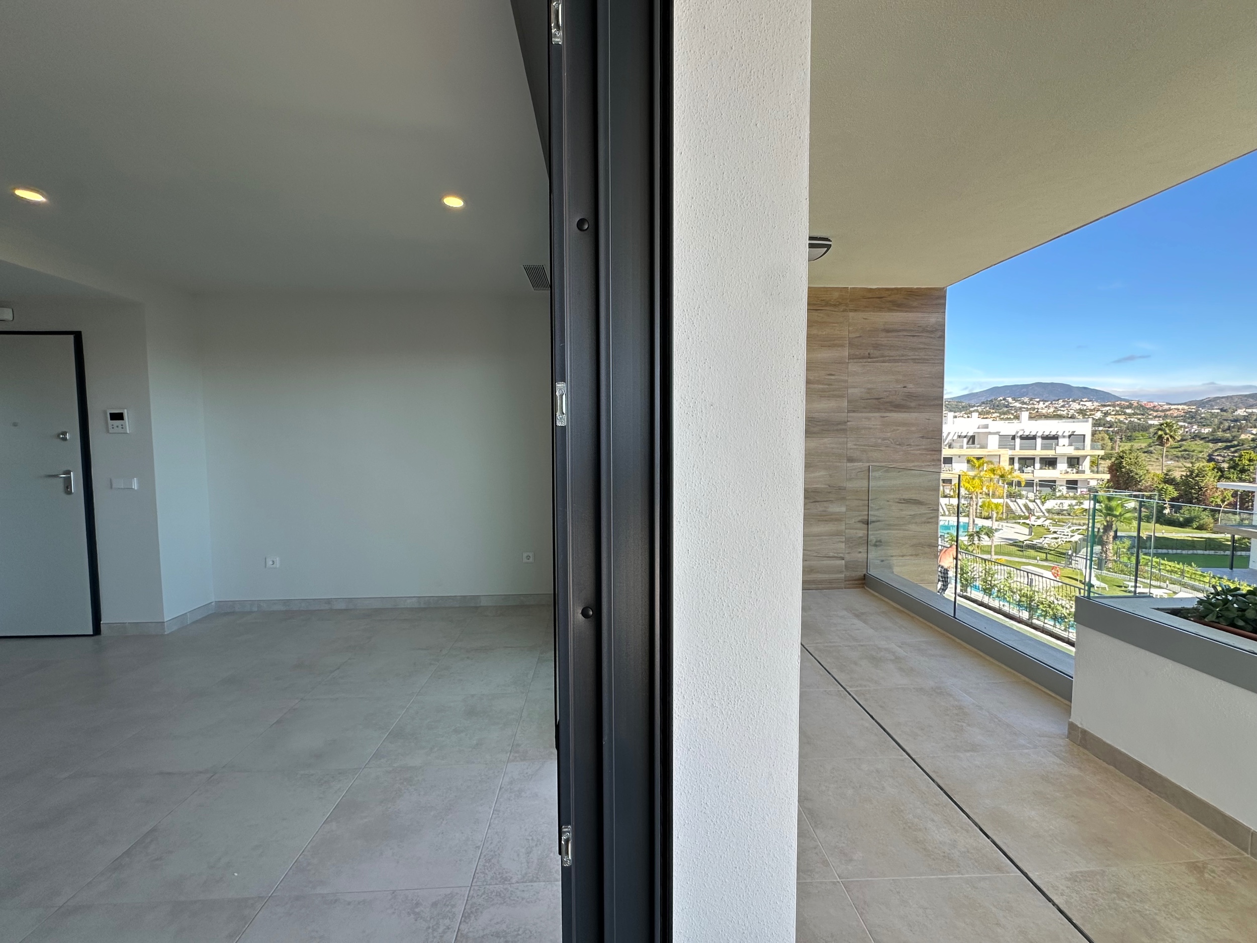 3 Bedroom Apartment in Estepona - Foto 31