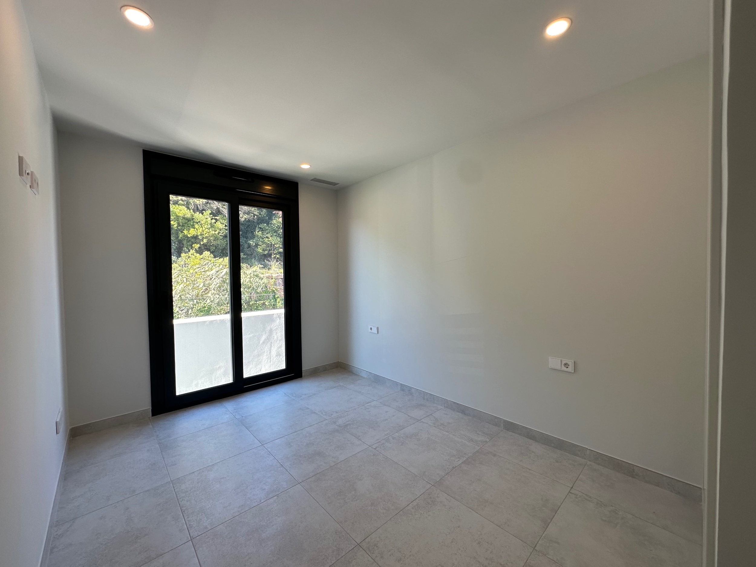 3 Bedroom Apartment in Estepona - Foto 30