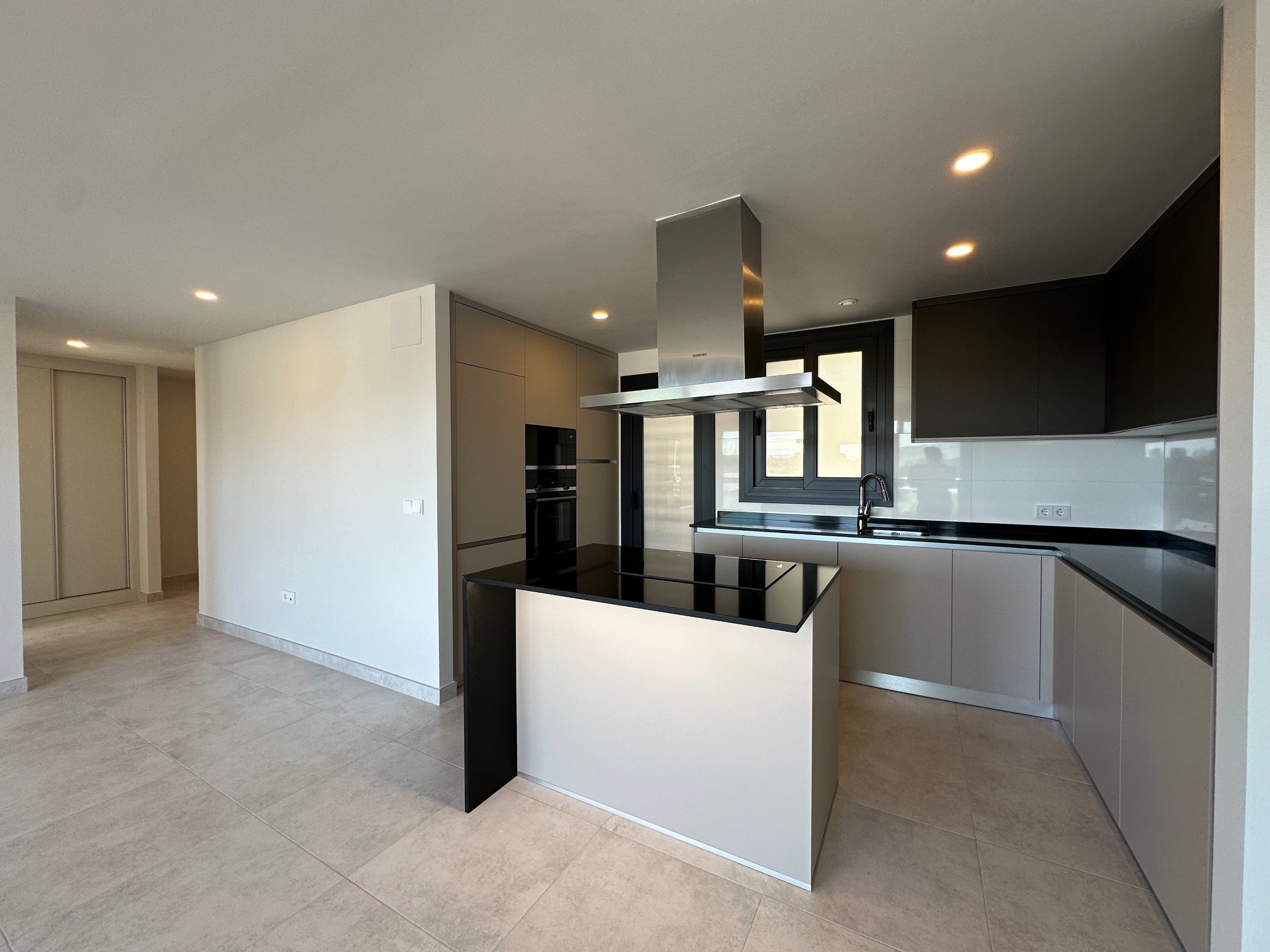 3 Bedroom Apartment in Estepona - Foto 35