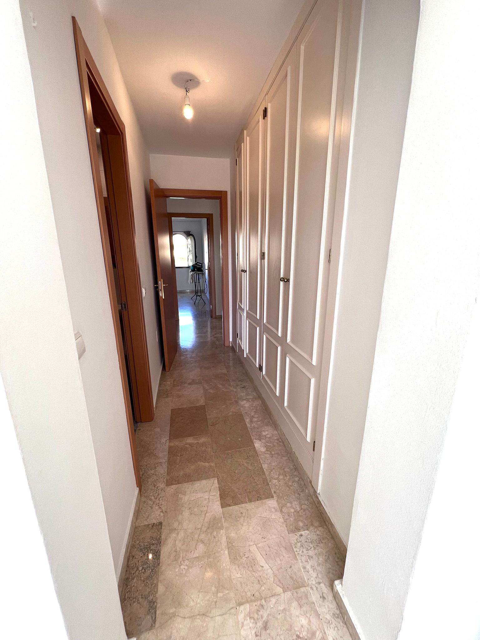 3 Bedroom Apartment in Estepona - Photo 16