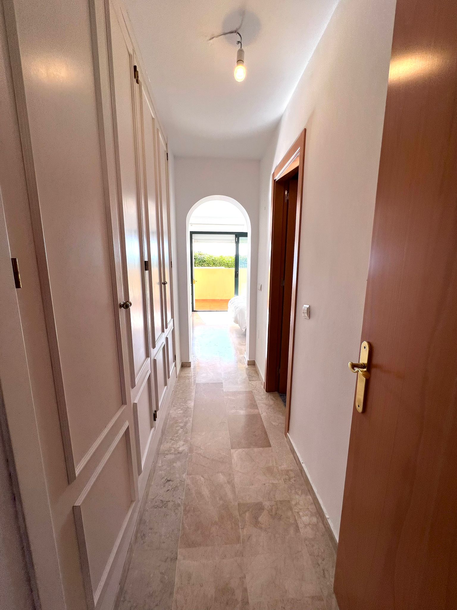 3 Bedroom Apartment in Estepona - Photo 15