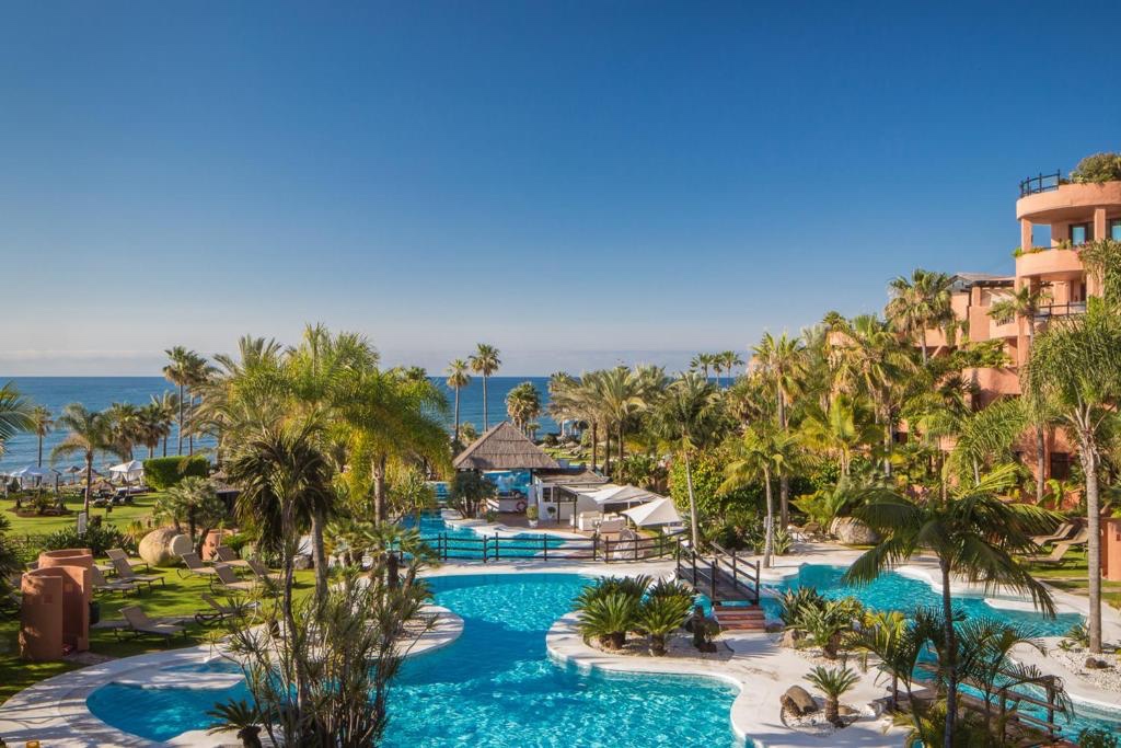 3 Bedroom Penthouse in Estepona - Photo 18