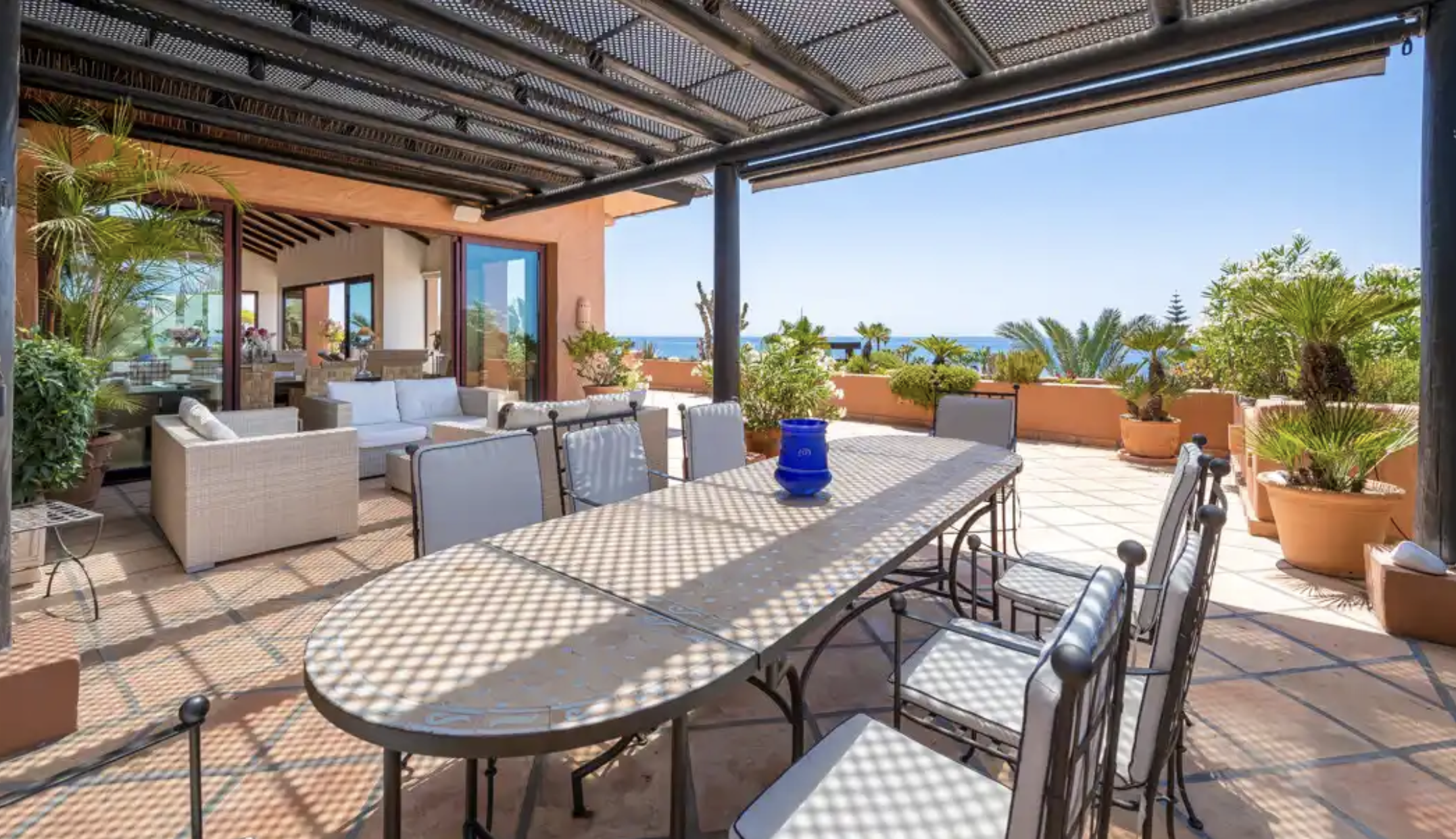 3 Bedroom Penthouse in Estepona - Photo 26