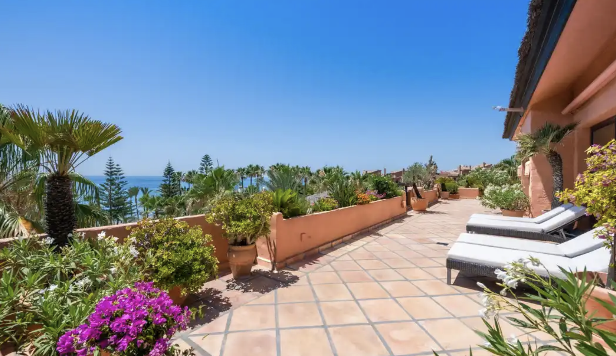 3 Bedroom Penthouse in Estepona - Photo 22