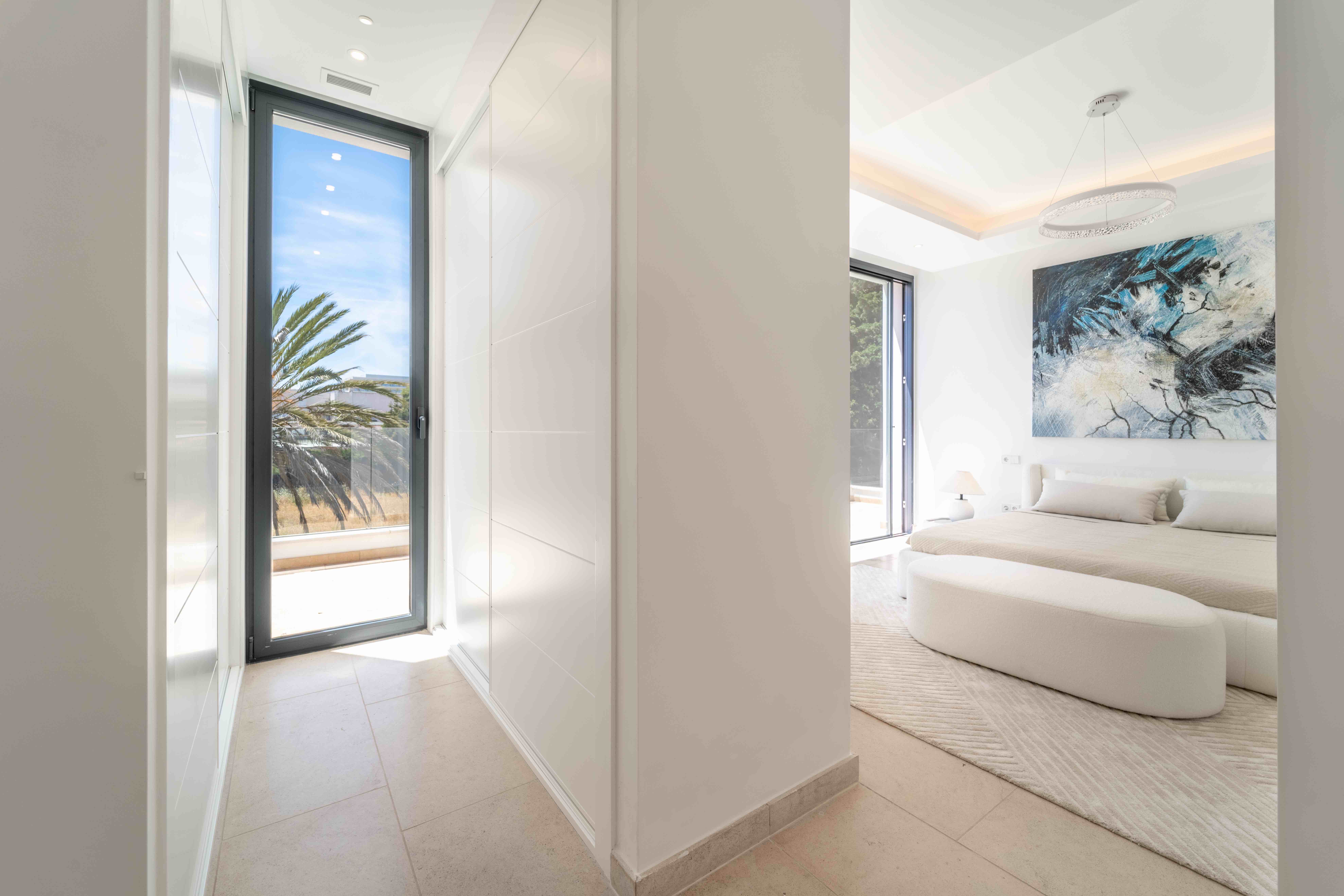 7 Bedroom Villa in Estepona - Photo 31