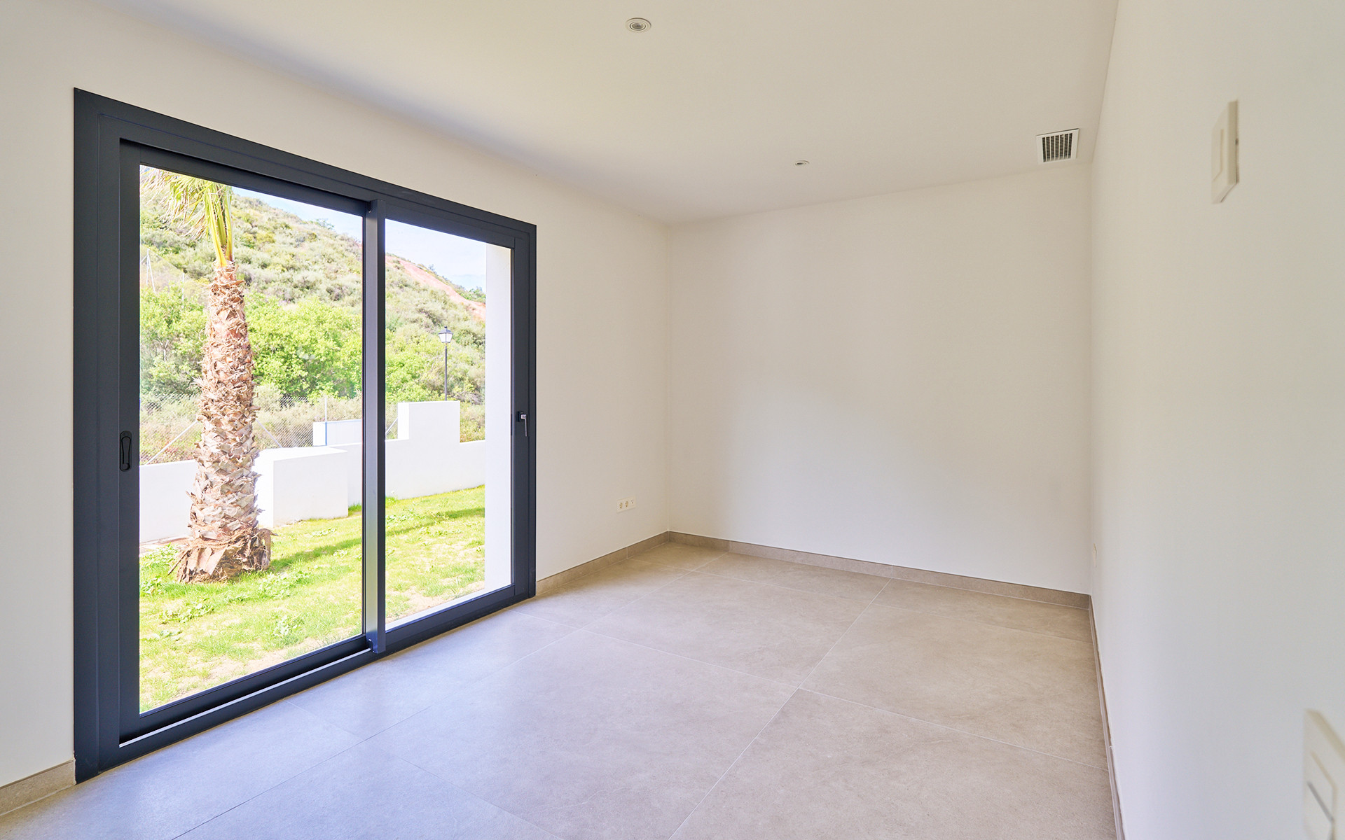 6 Bedroom Villa in Mijas - Photo 9