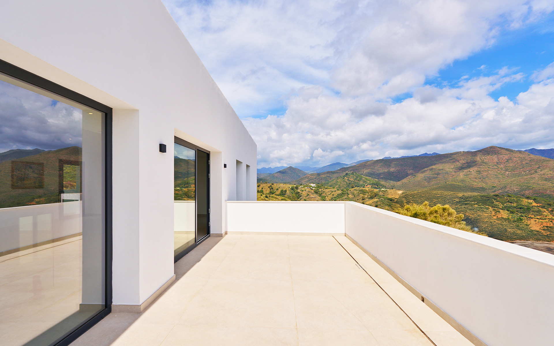 6 Bedroom Villa in Mijas - Photo 40