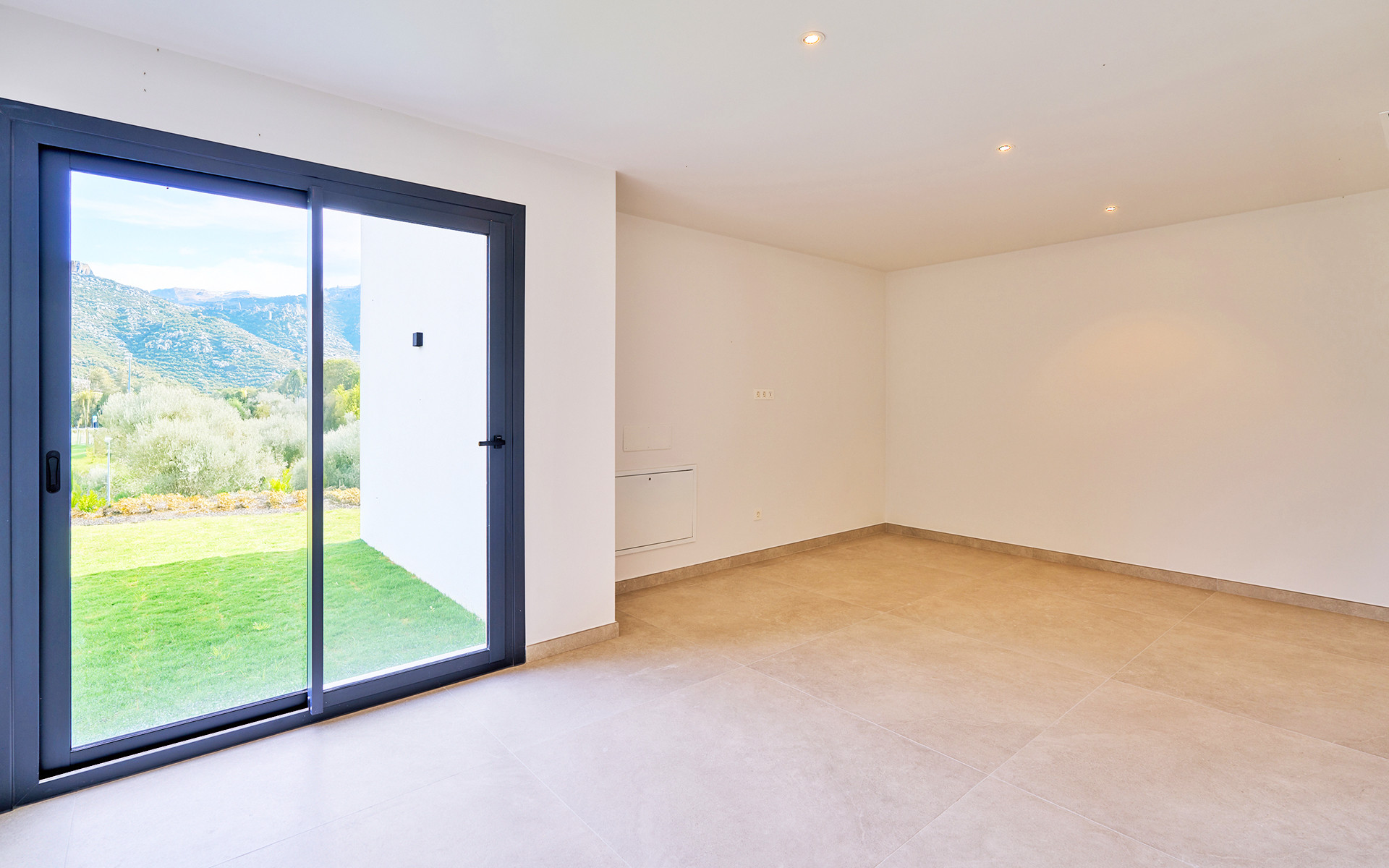 6 Bedroom Villa in Mijas - Photo 22