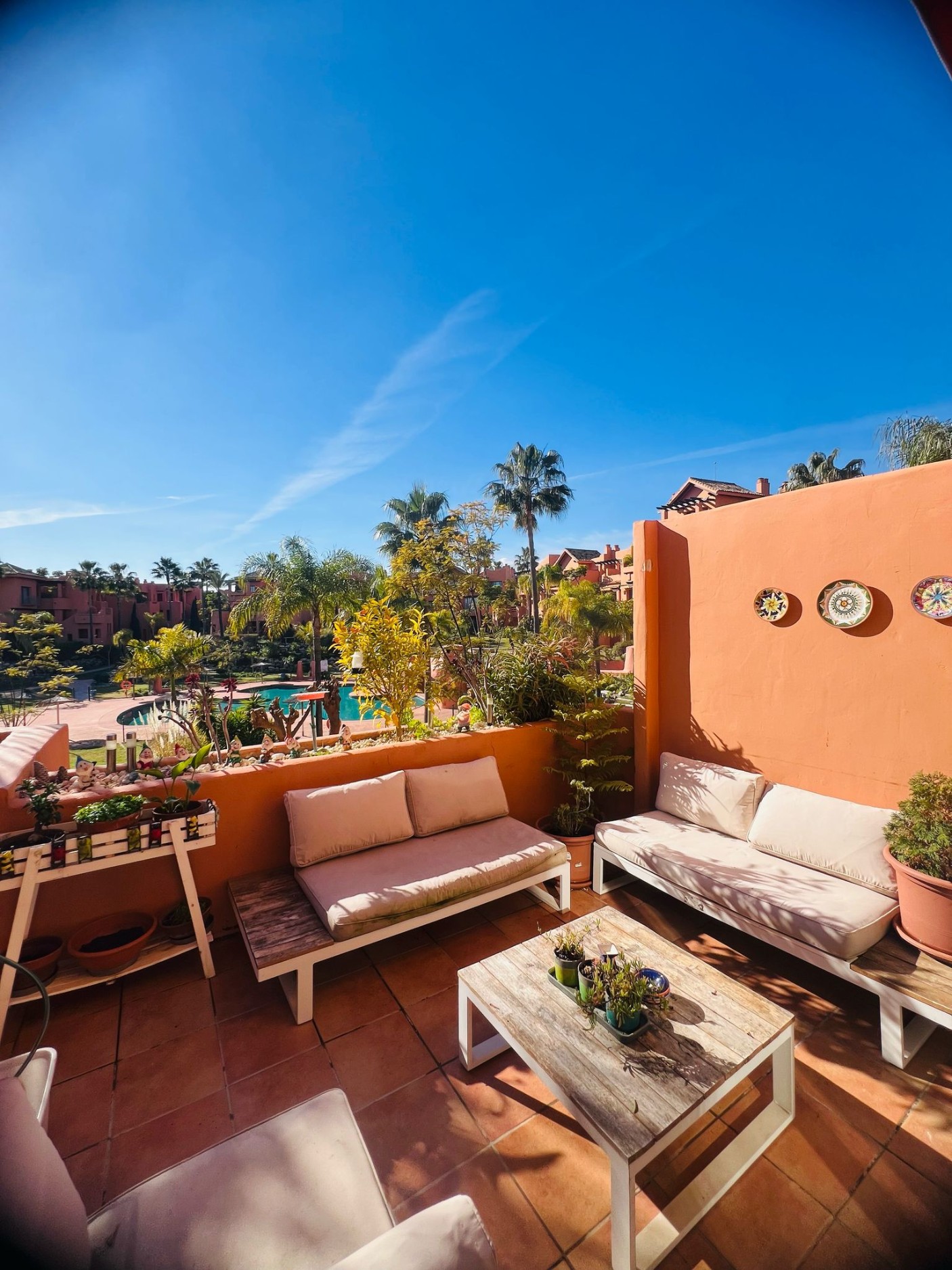 Apartment in New Golden Mile