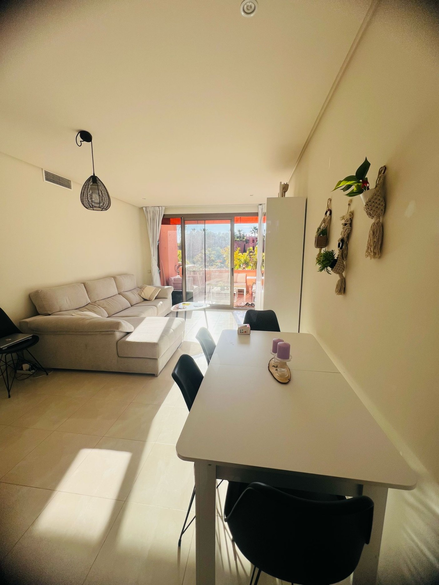 2 Bedroom Apartment in Estepona - Photo 5