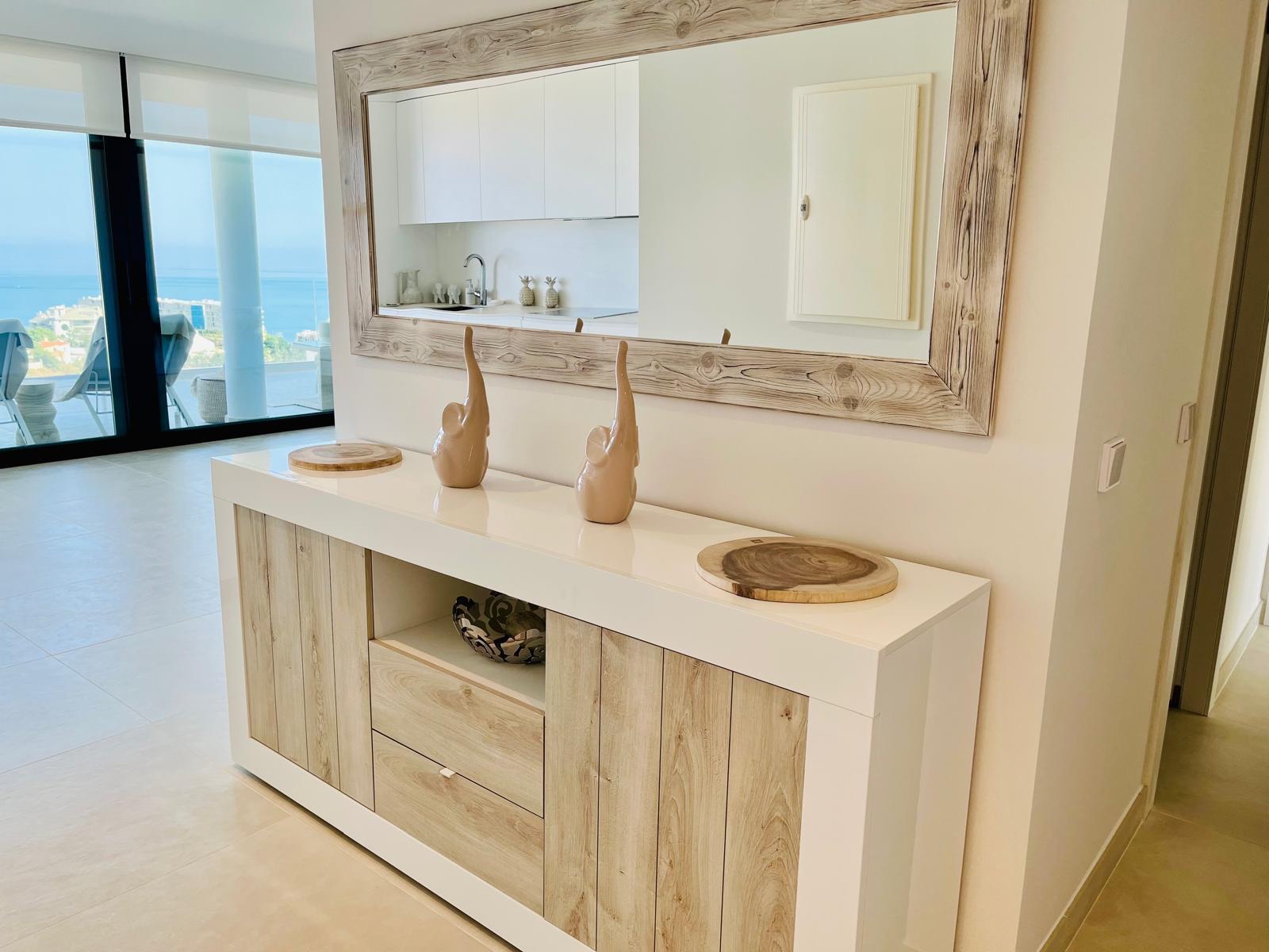 2 Bedroom Apartment in Fuengirola - Photo 14