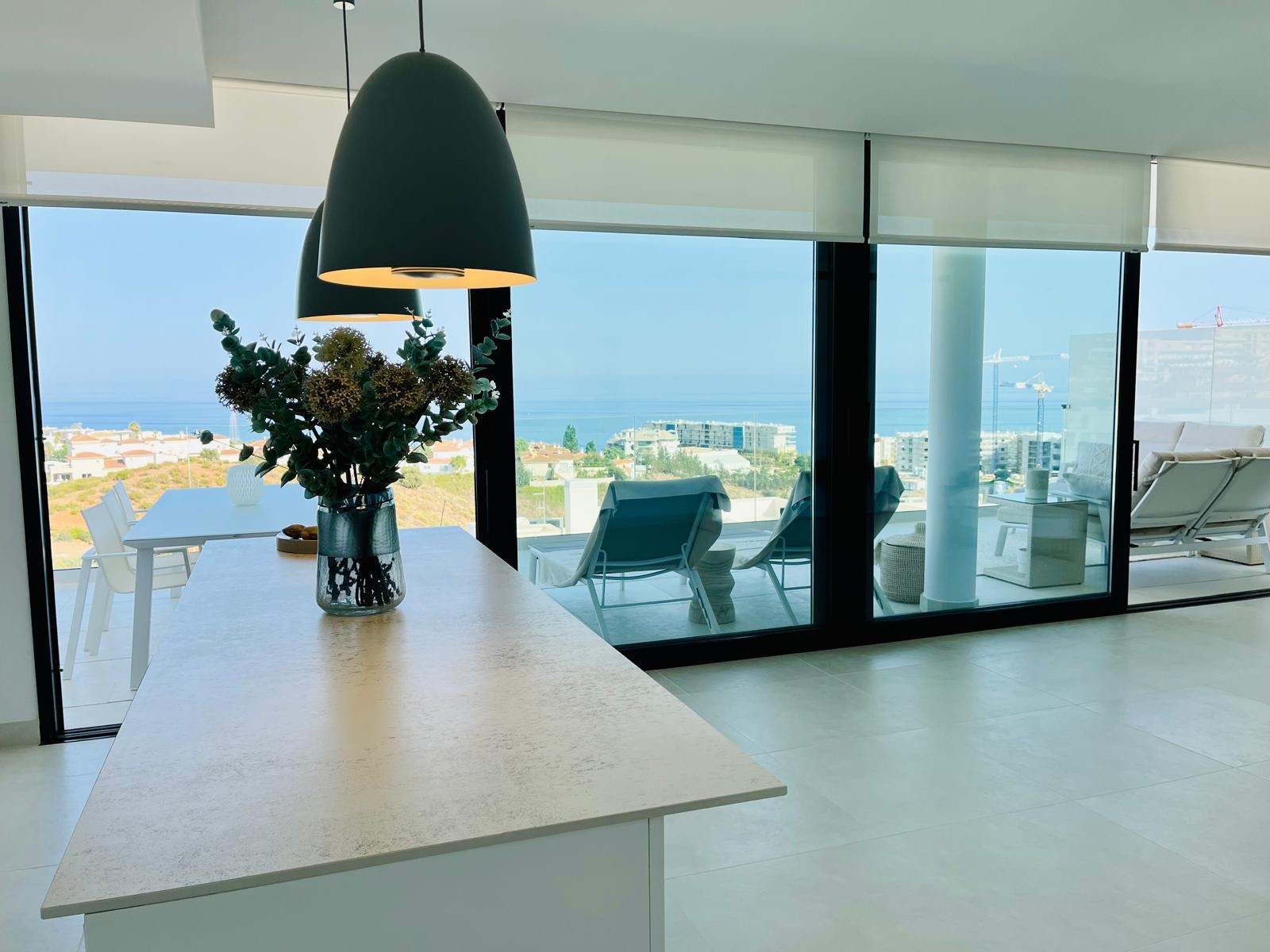 2 Bedroom Apartment in Fuengirola - Photo 7