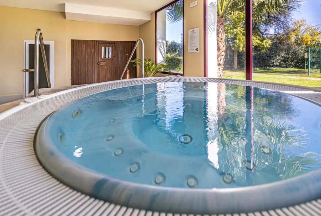 4 Bedroom Villa in Benahavís - Foto 25