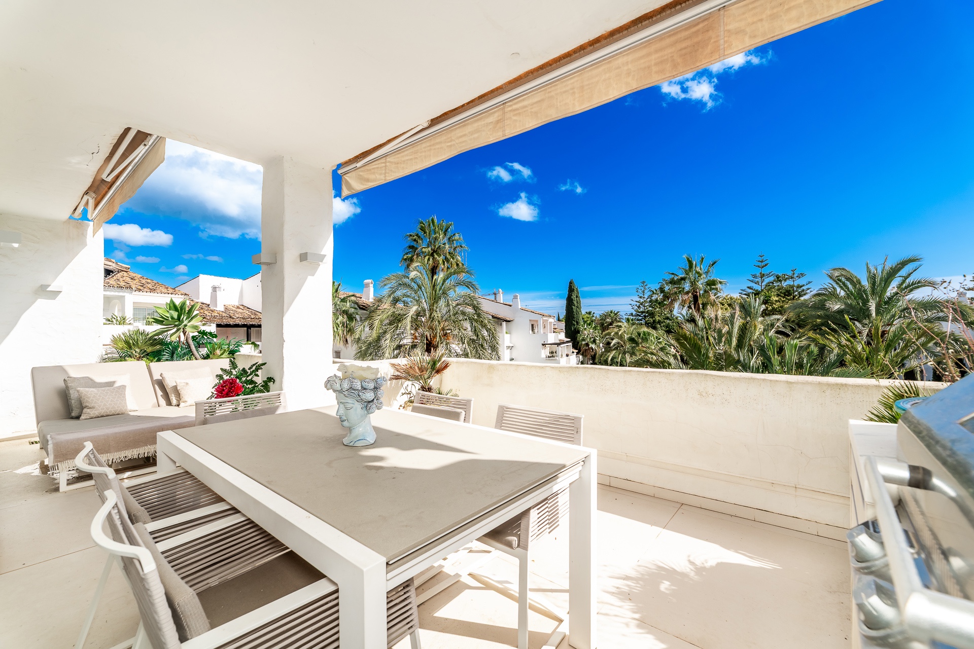 3 Bedroom Apartment in Marbella - Photo 9