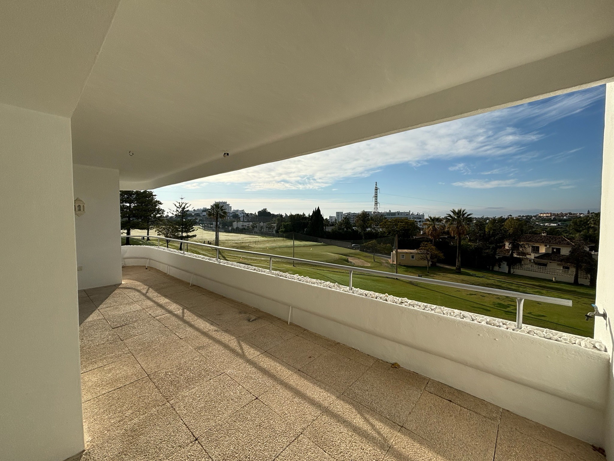 3 Bedroom Apartment in San Pedro de Alcántara - Photo 27