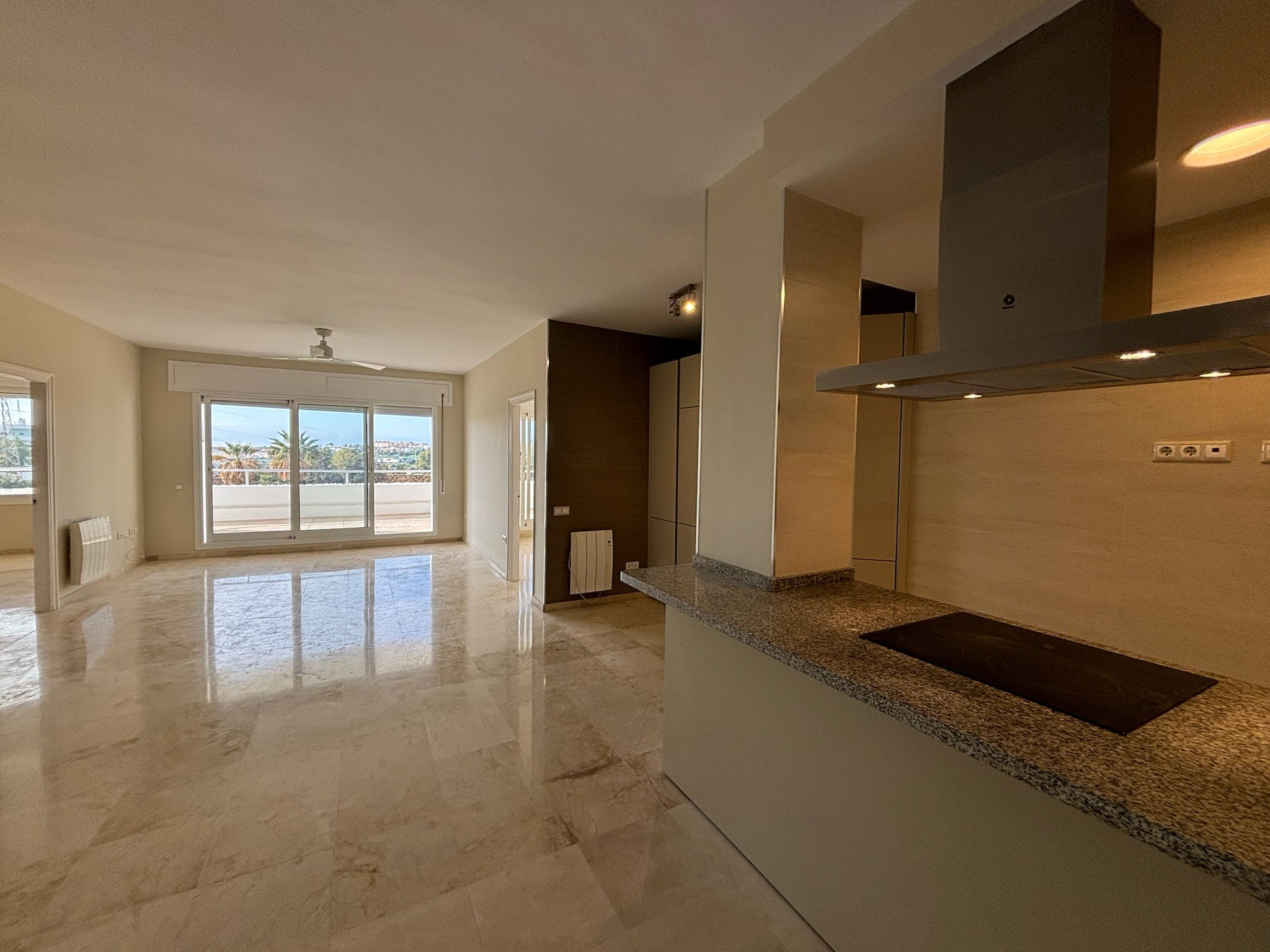 3 Bedroom Apartment in San Pedro de Alcántara - Photo 5