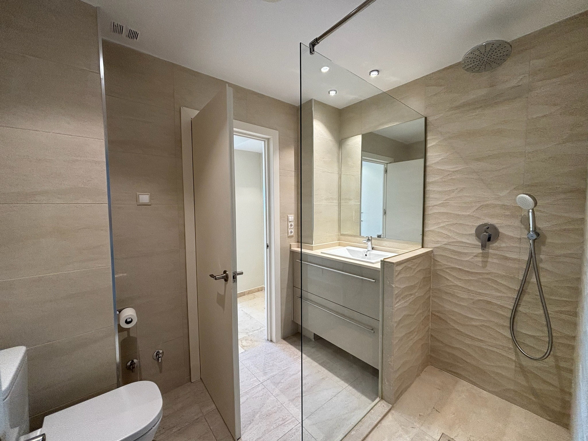 3 Bedroom Apartment in San Pedro de Alcántara - Photo 9