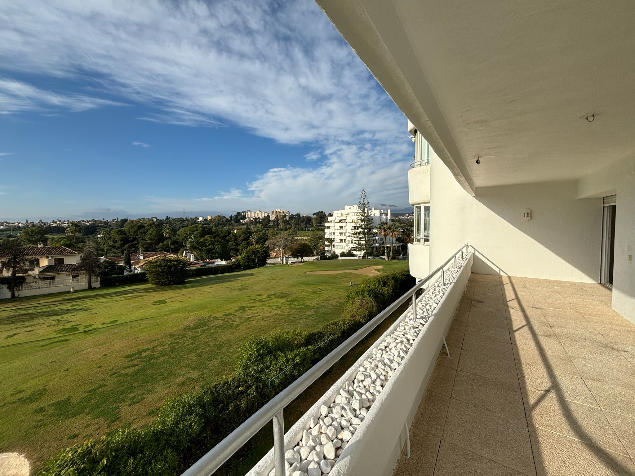 3 Bedroom Apartment in San Pedro de Alcántara - Photo 25