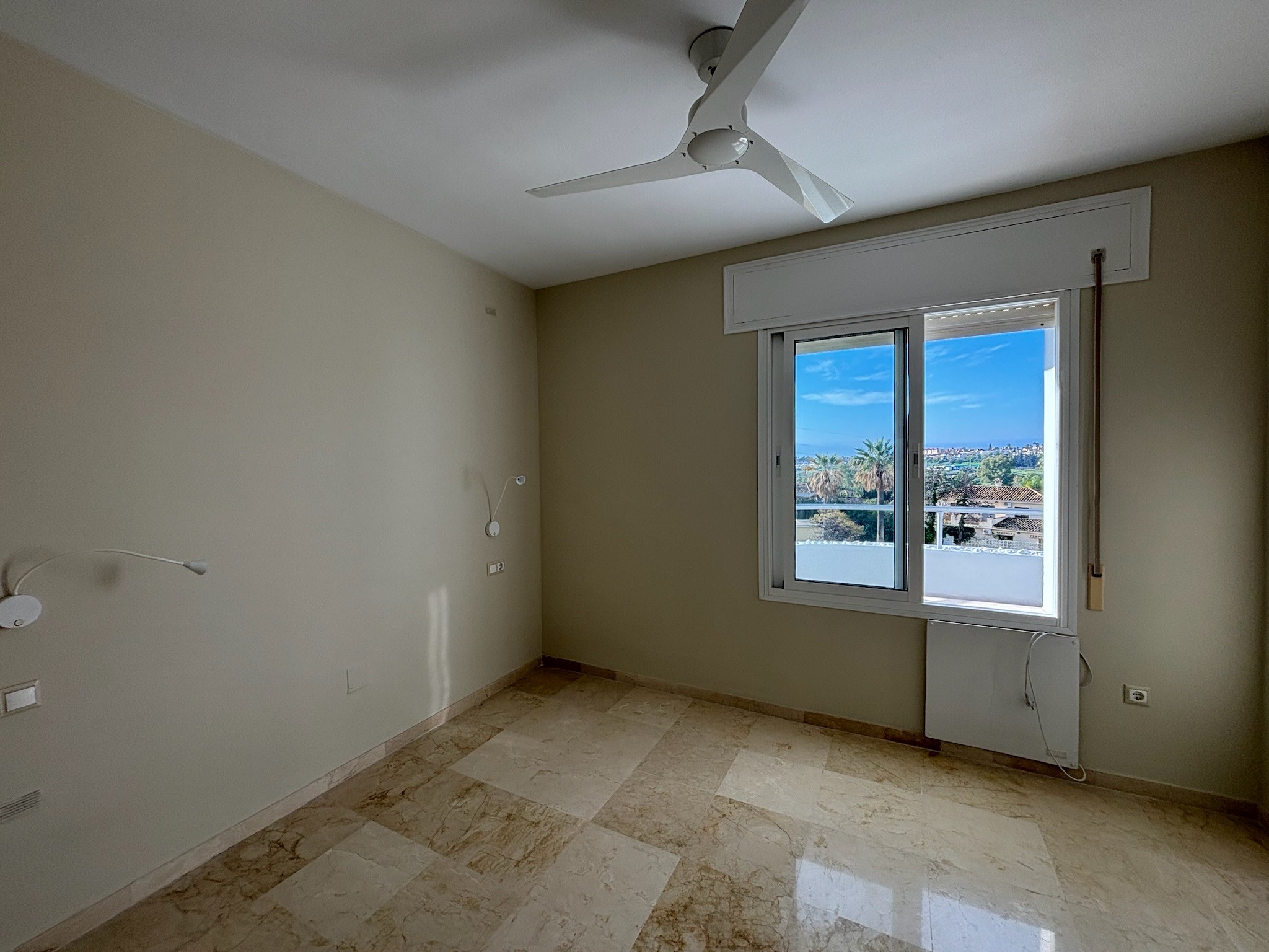 3 Bedroom Apartment in San Pedro de Alcántara - Photo 16
