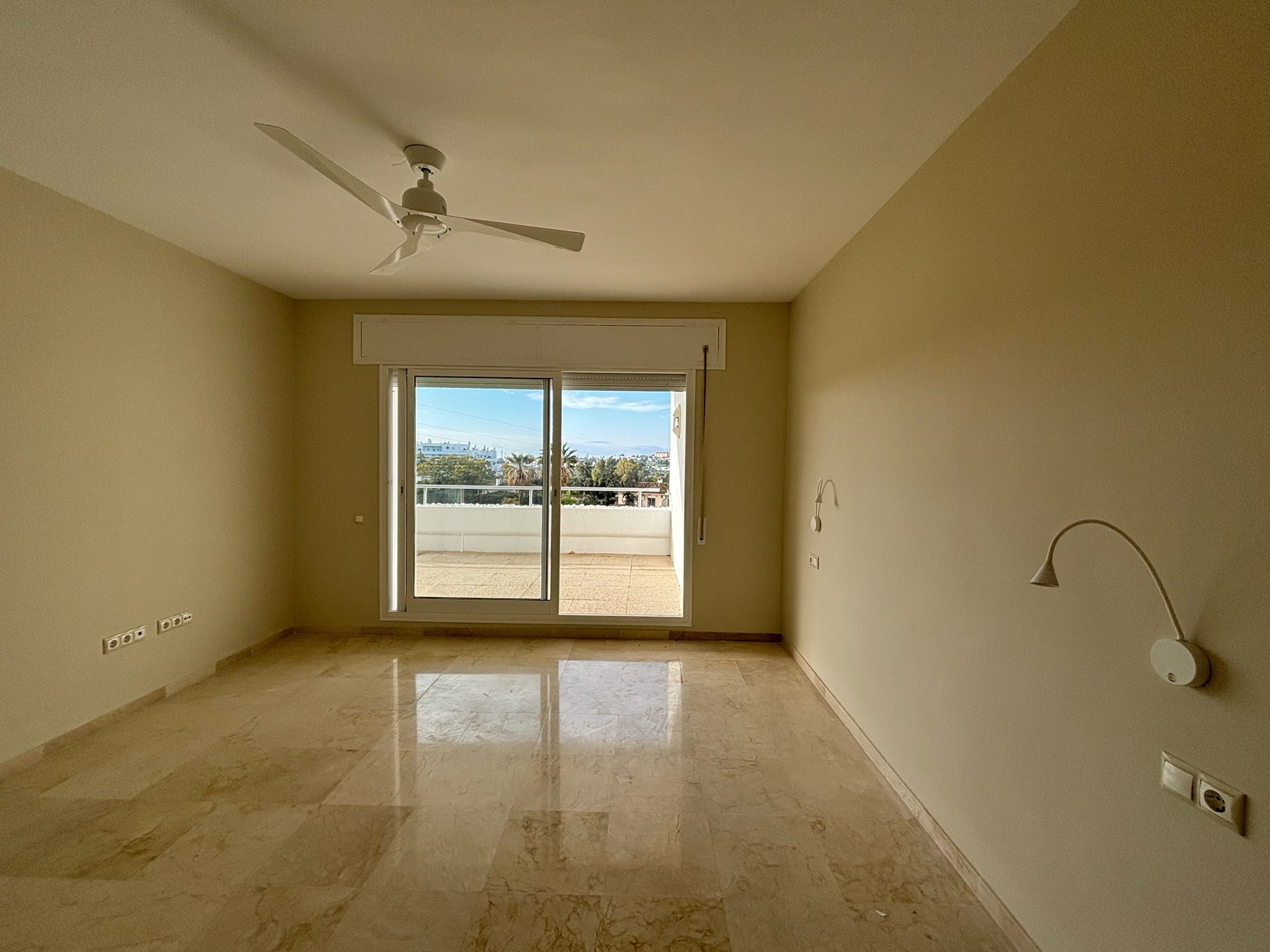 3 Bedroom Apartment in San Pedro de Alcántara - Photo 35