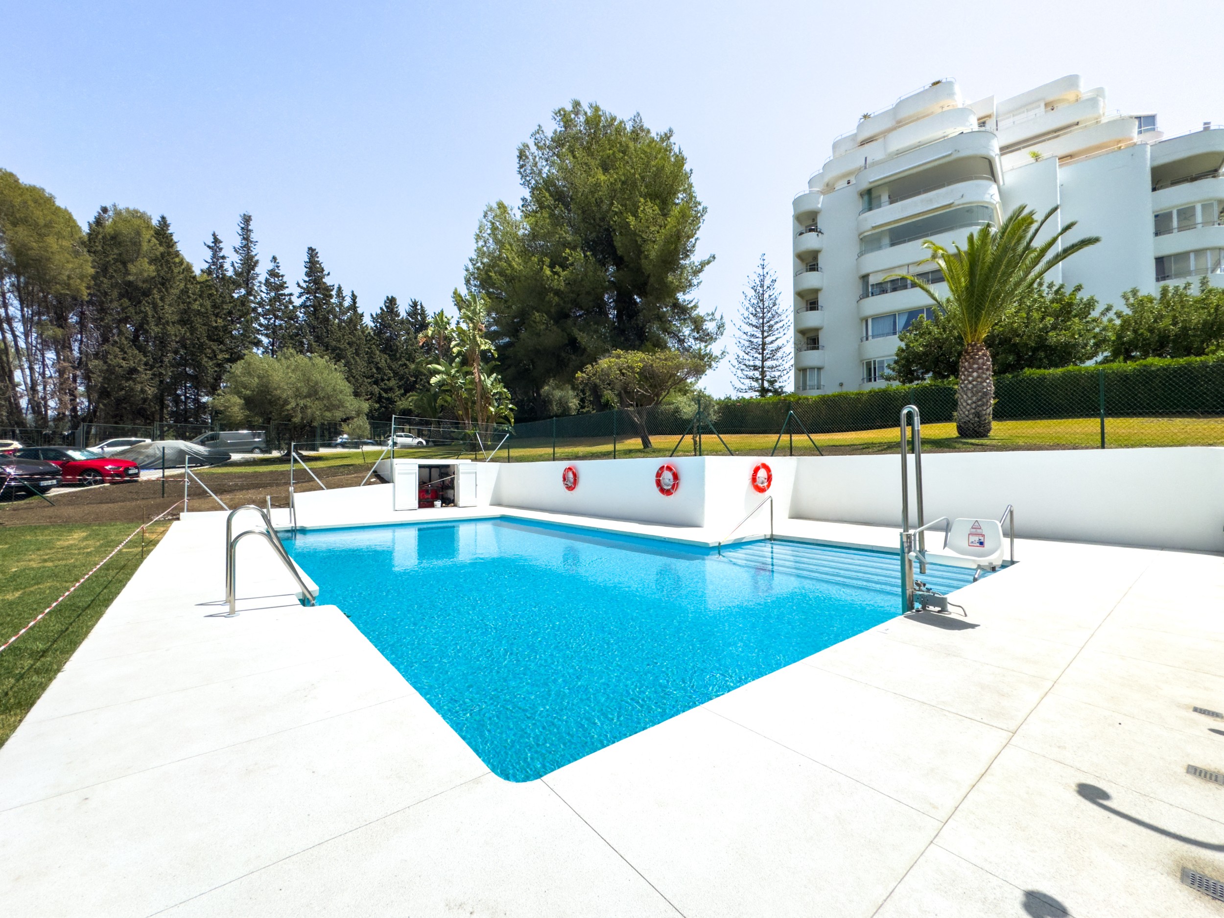 3 Bedroom Apartment in San Pedro de Alcántara - Photo 40