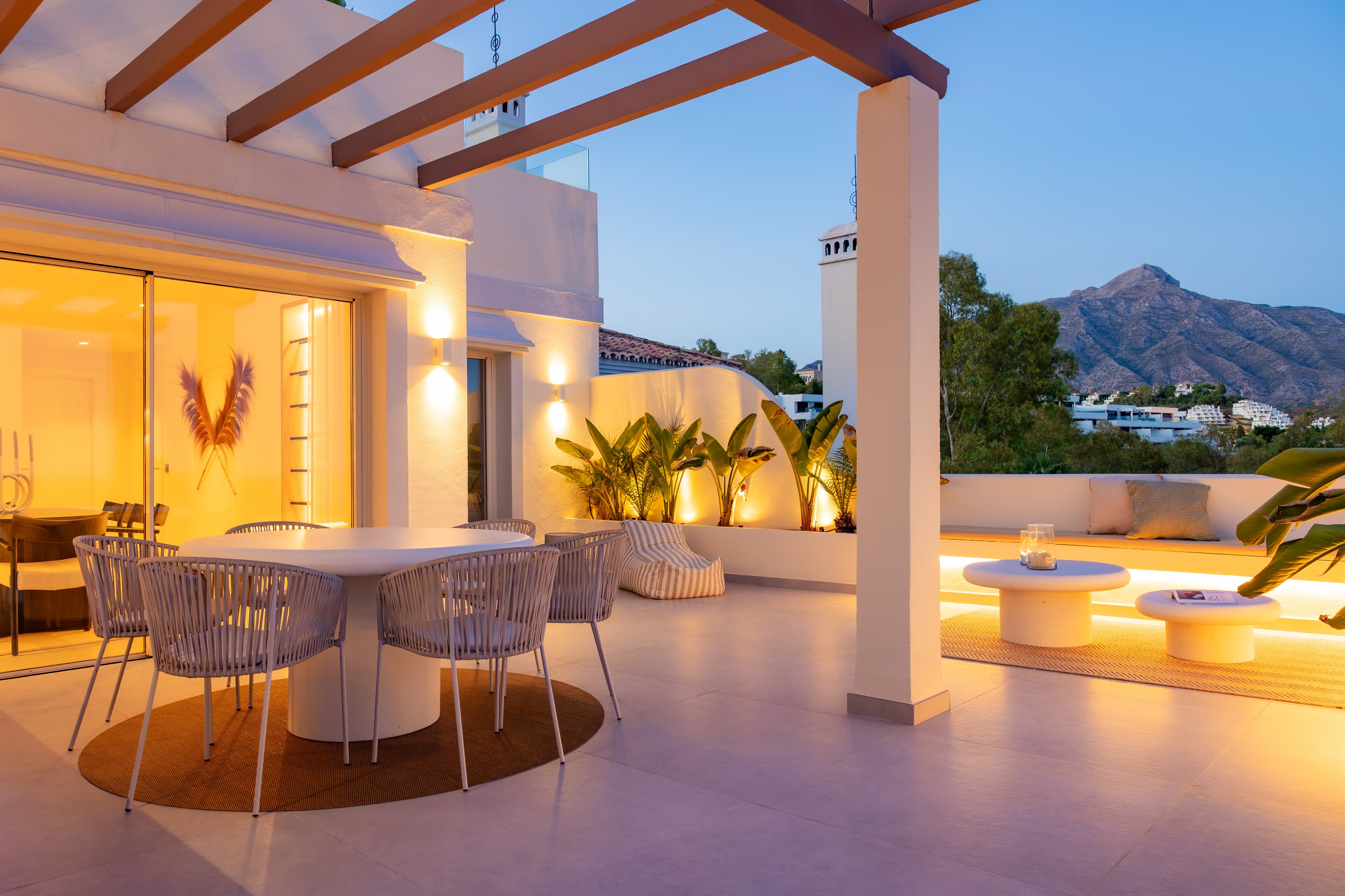 3 Bedroom Apartment in Marbella - Photo 3