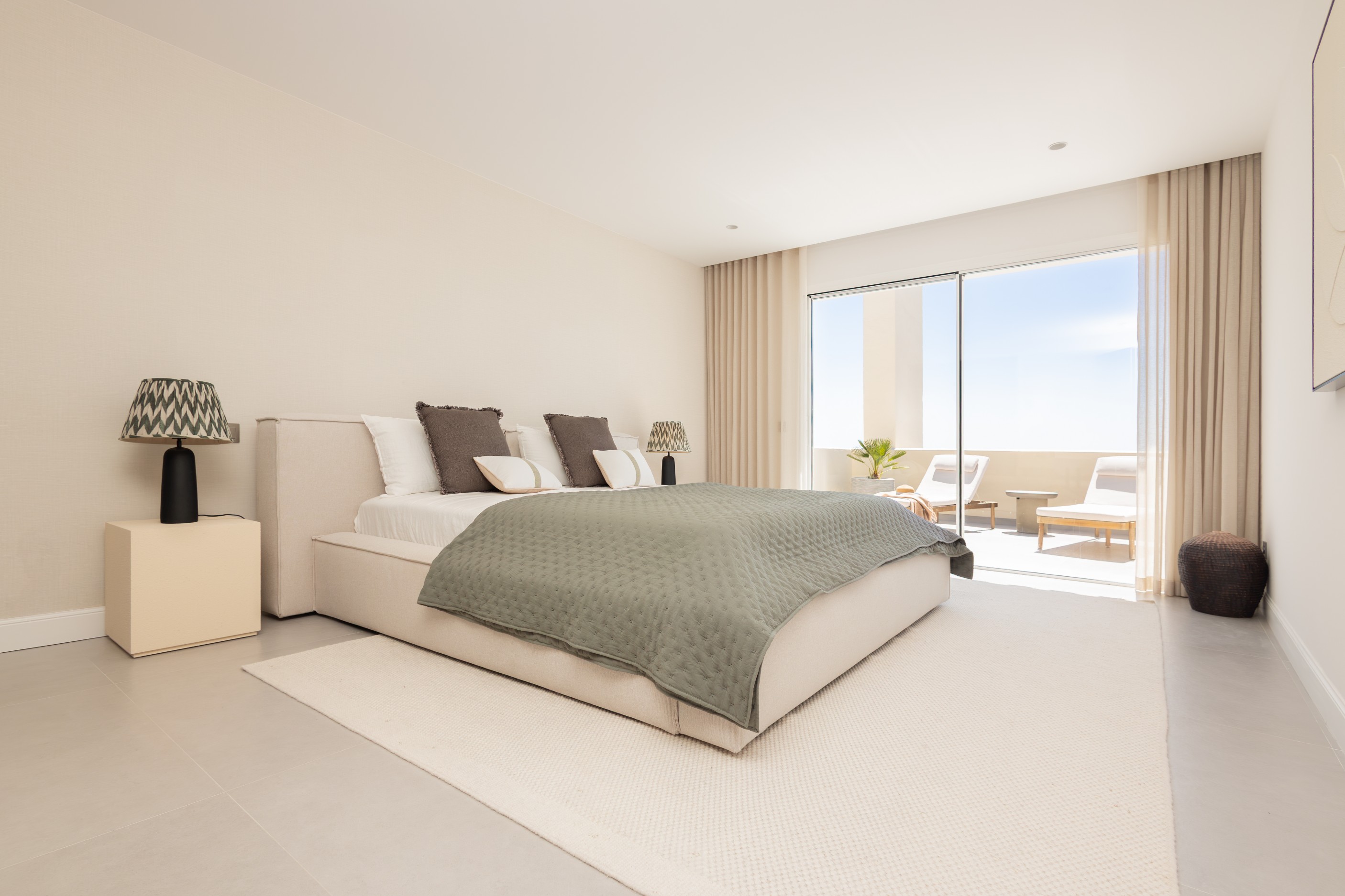 3 Bedroom Apartment in Marbella - Photo 14