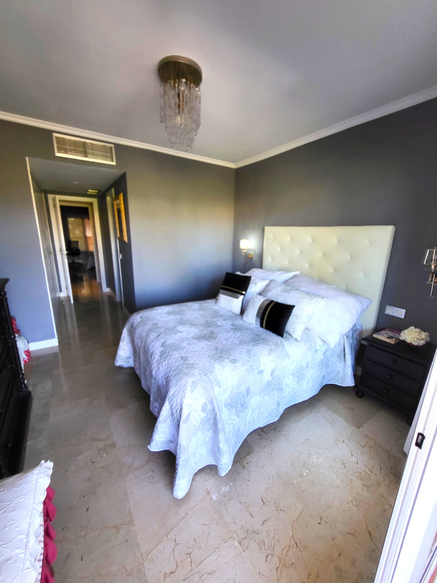 2 Bedroom Apartment in San Pedro de Alcántara - Photo 14