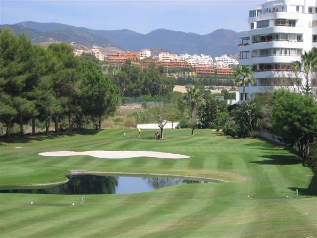 2 Bedroom Apartment in San Pedro de Alcántara - Photo 24