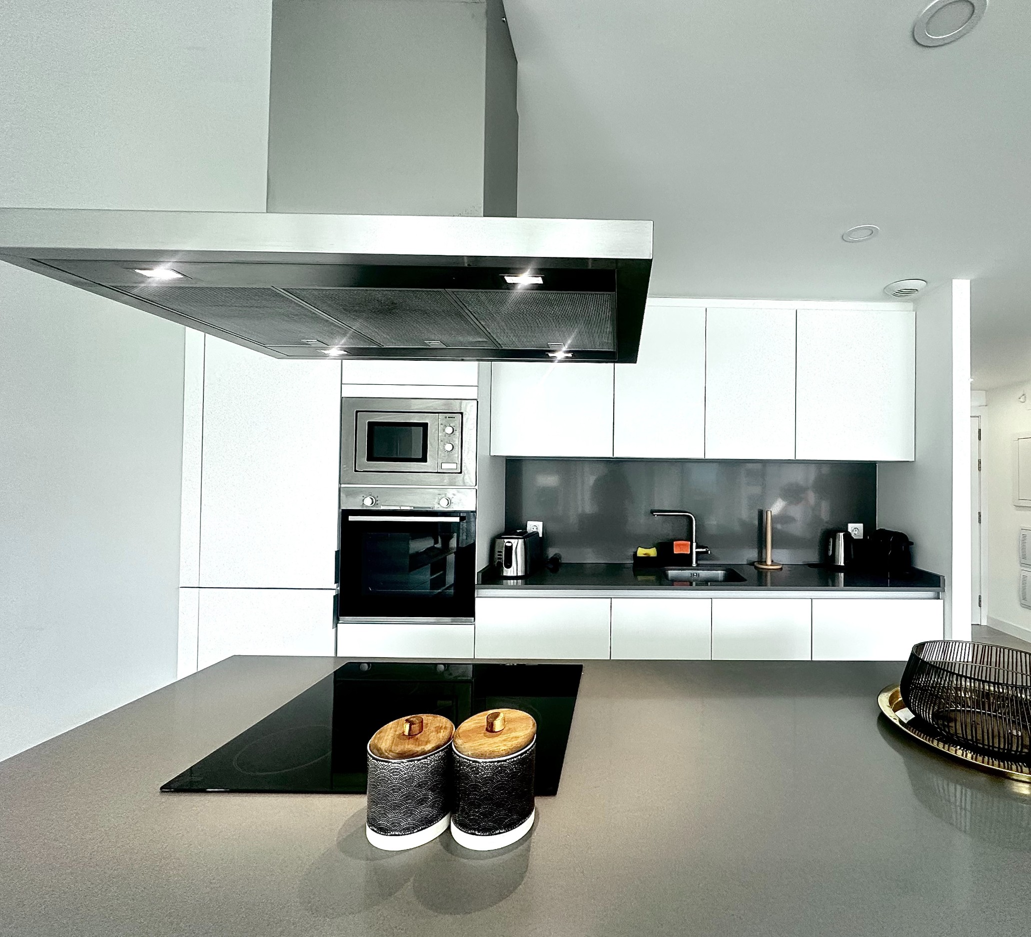 3 Bedroom Apartment in Estepona - Photo 3