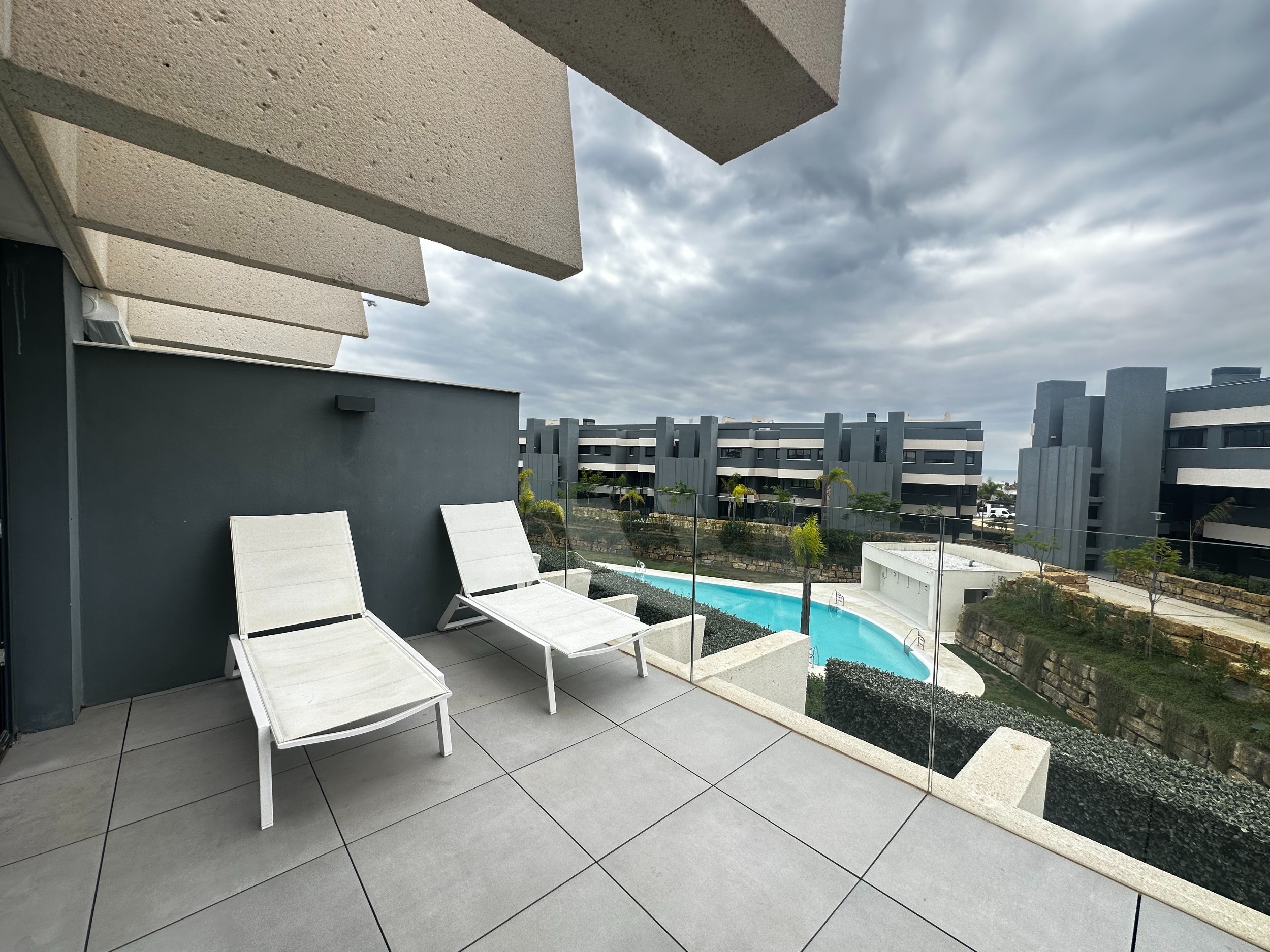 3 Bedroom Apartment in Estepona - Photo 17