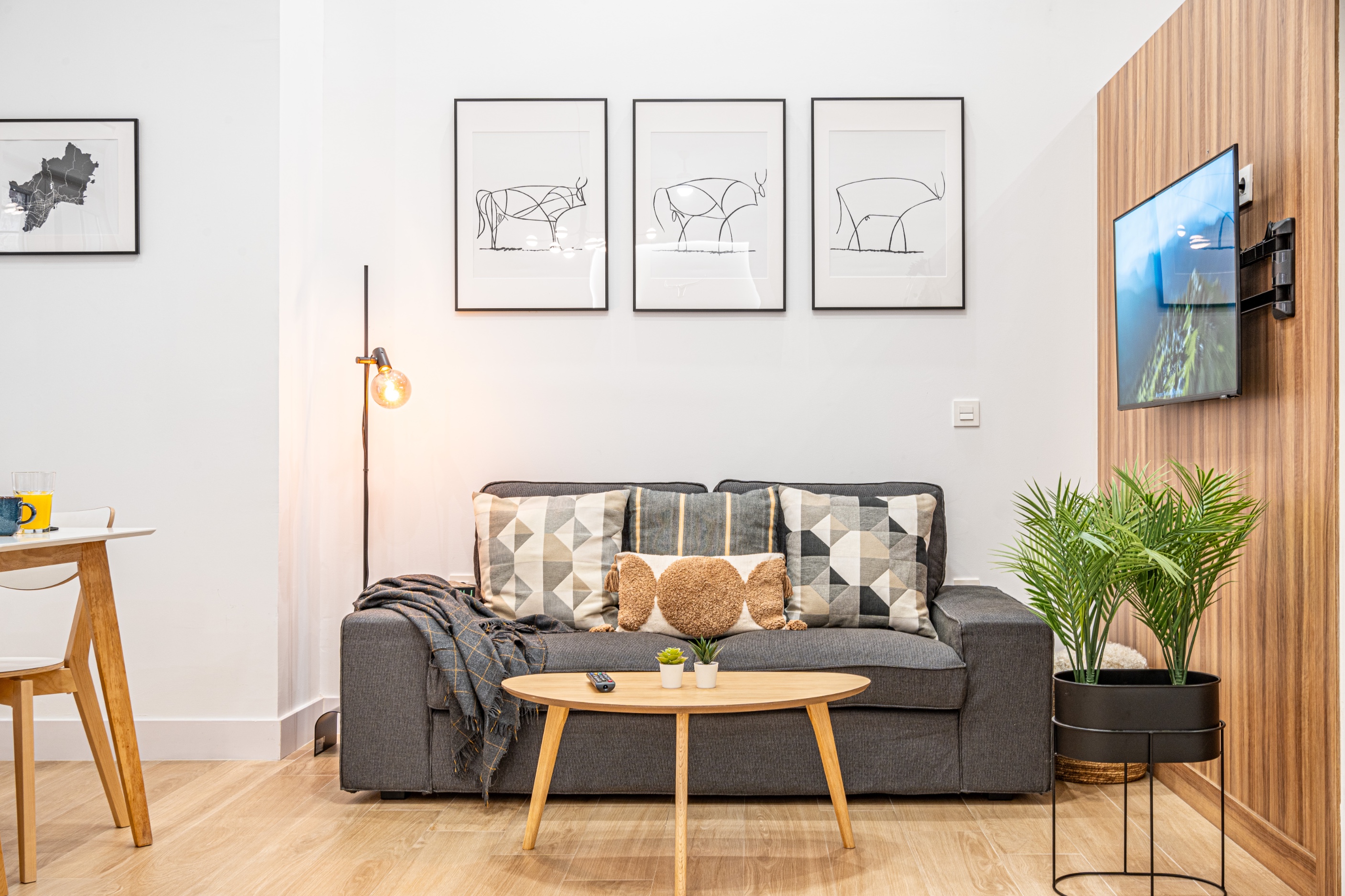 1 Bedroom Apartment in Málaga - Photo 4