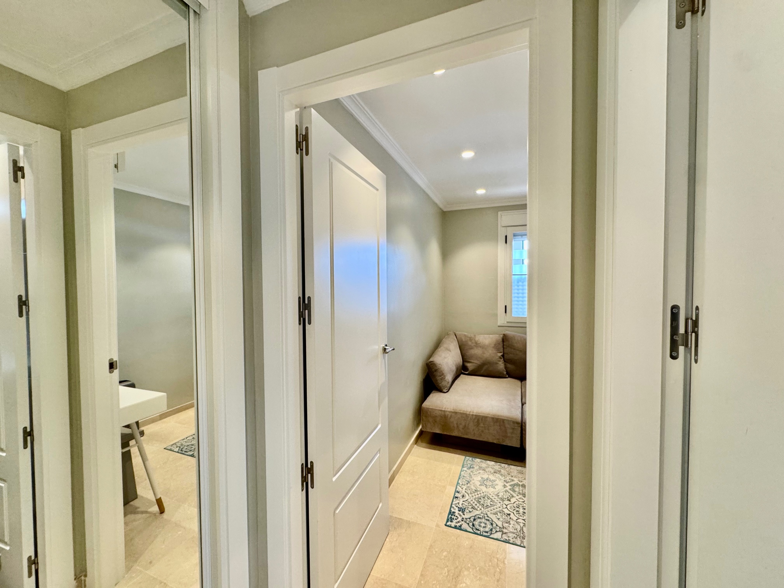 2 Bedroom Penthouse in Estepona - Foto 11
