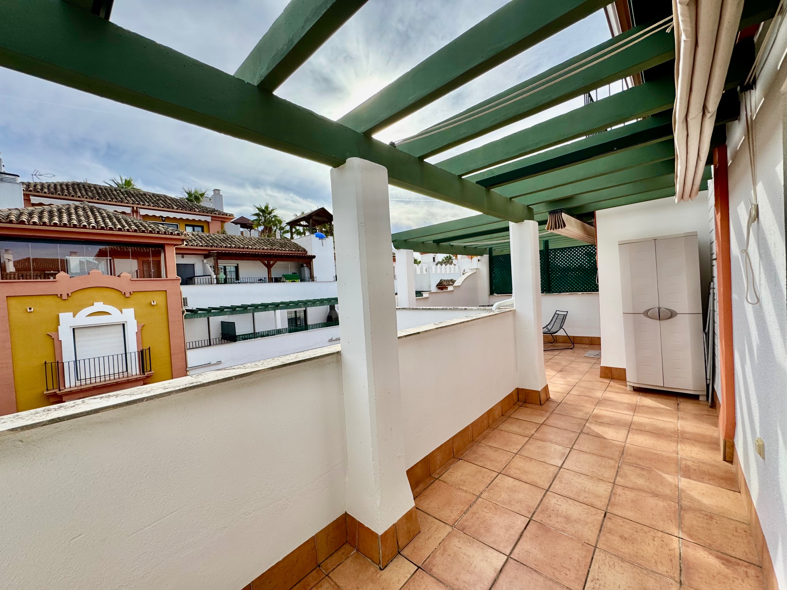 2 Bedroom Penthouse in Estepona - Foto 13
