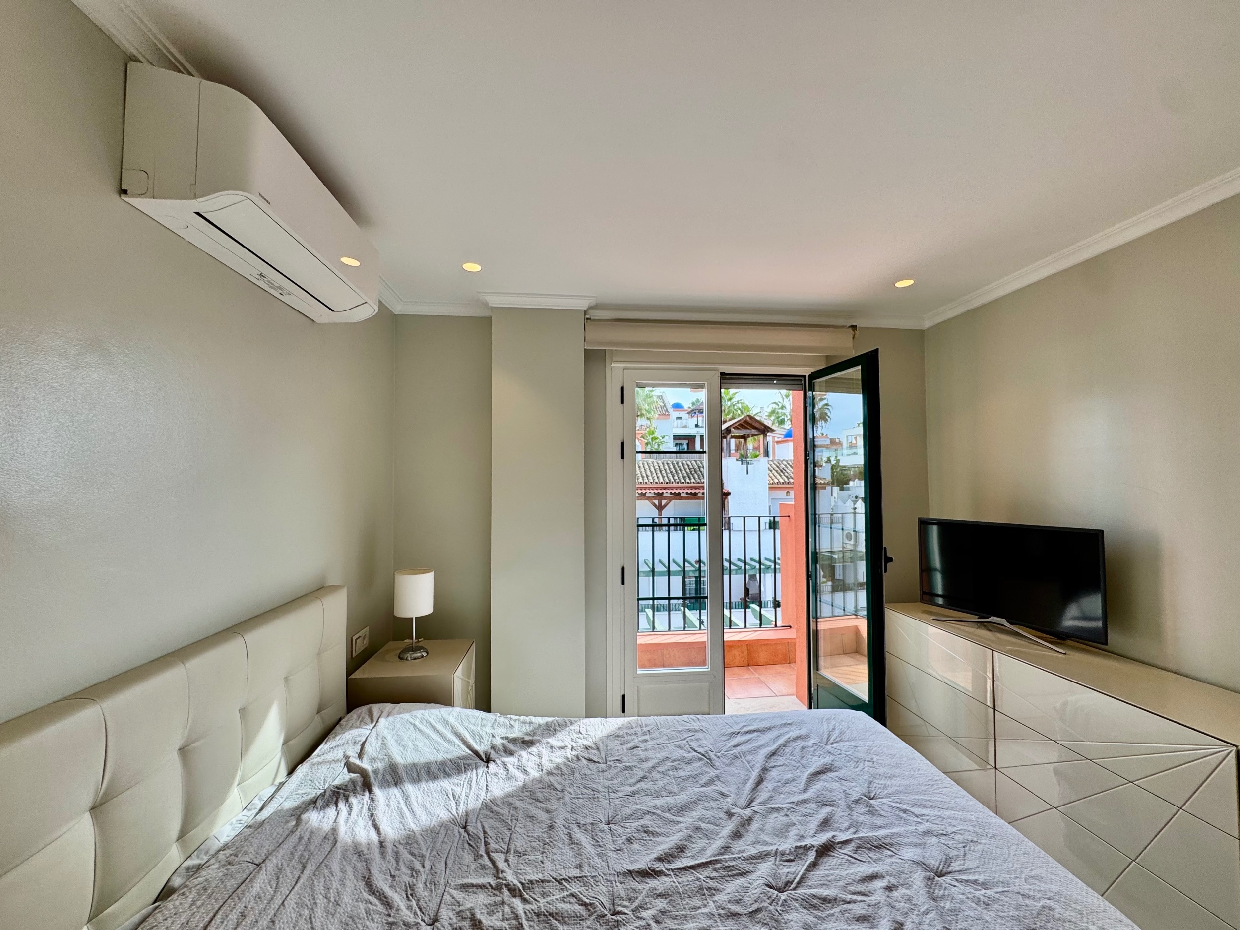 2 Bedroom Penthouse in Estepona - Foto 22