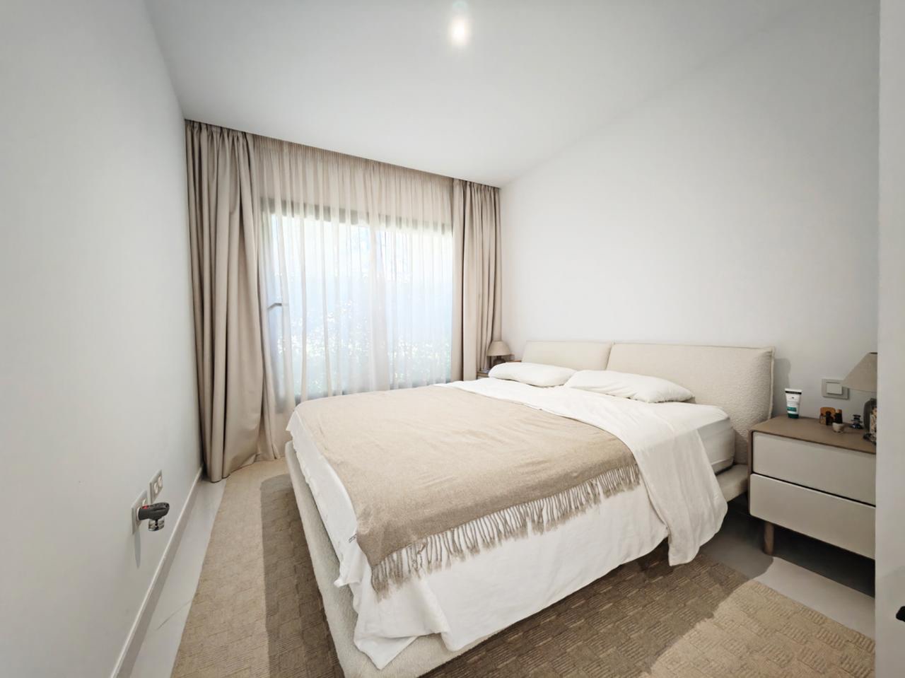 3 Bedroom Apartment in Estepona - Photo 5