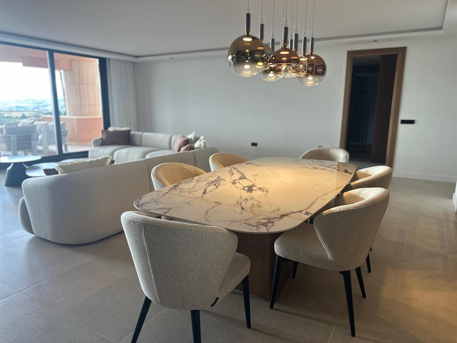 3 Bedroom Apartment in Marbella - Photo 5