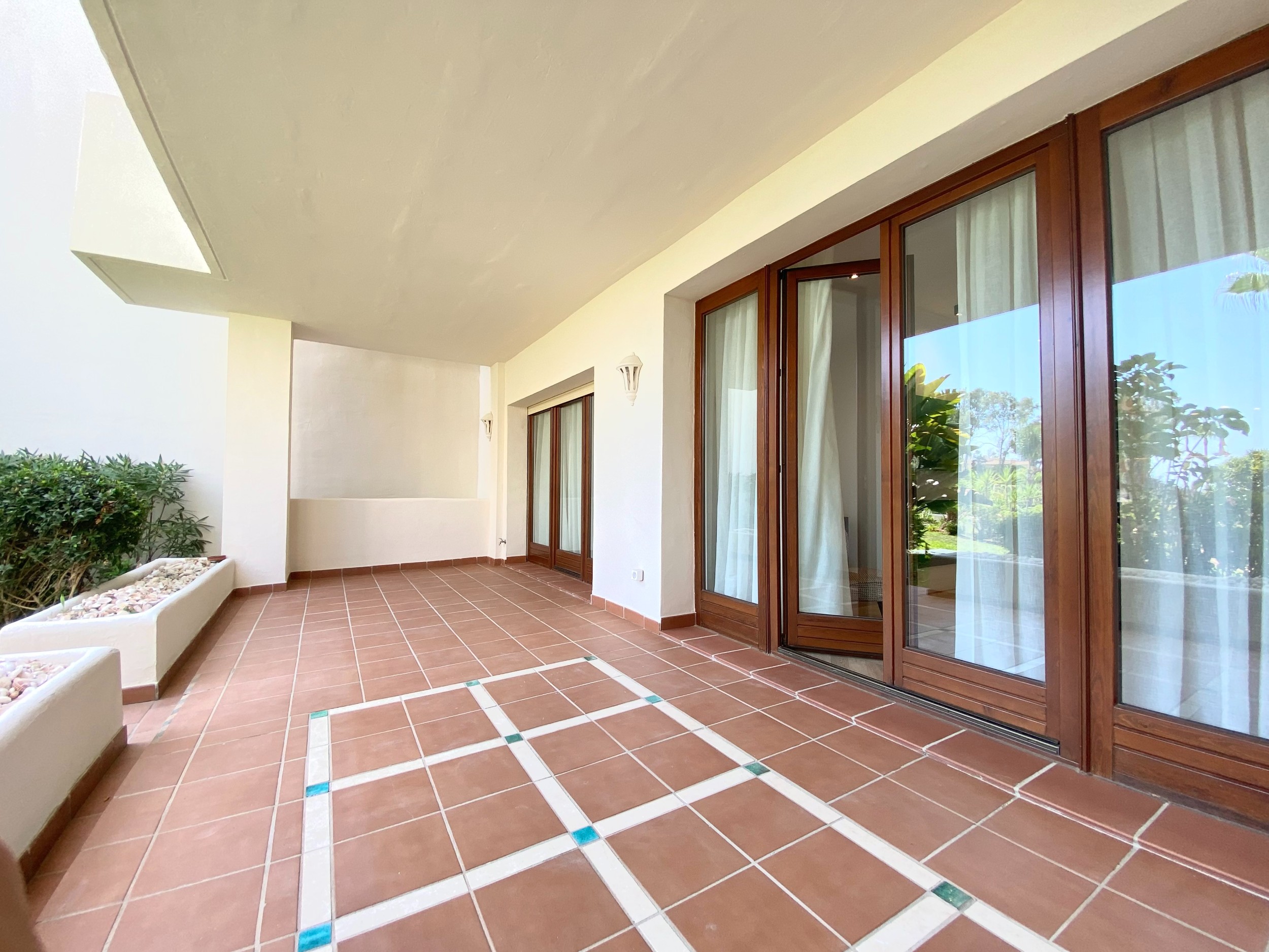 3 Bedroom Apartment in Estepona - Photo 21