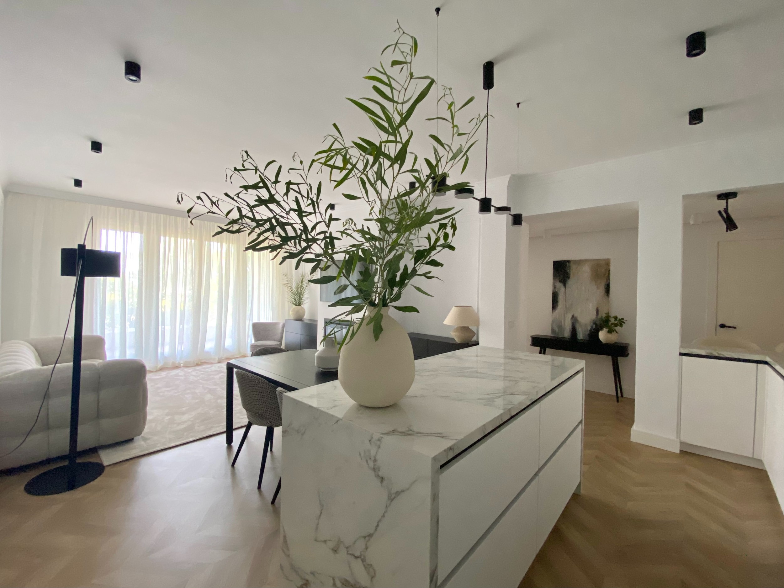 3 Bedroom Apartment in Estepona - Photo 10