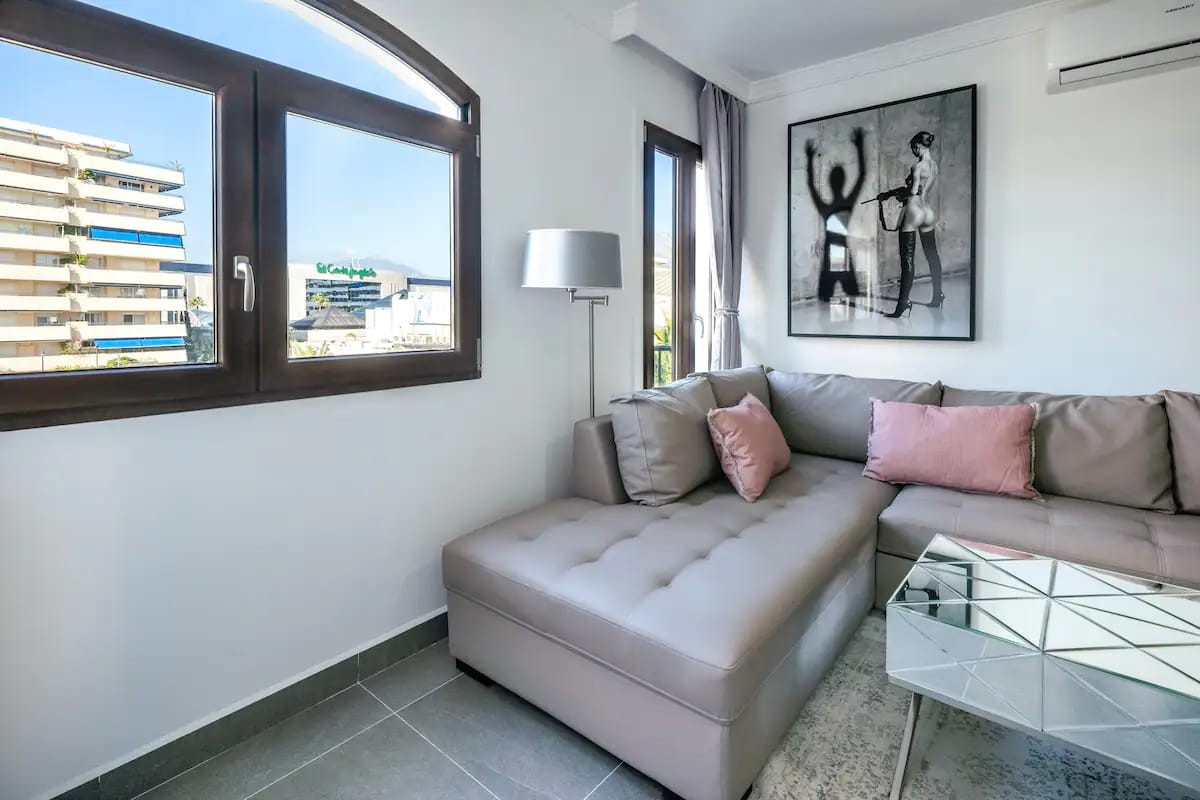 2 Bedroom Apartment in Marbella - Foto 4