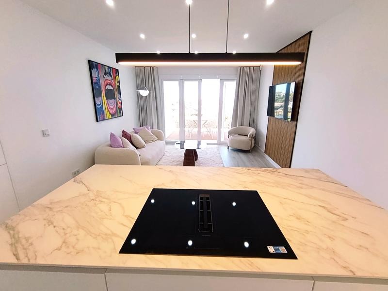 3 Bedroom Apartment in Benahavís - Photo 8
