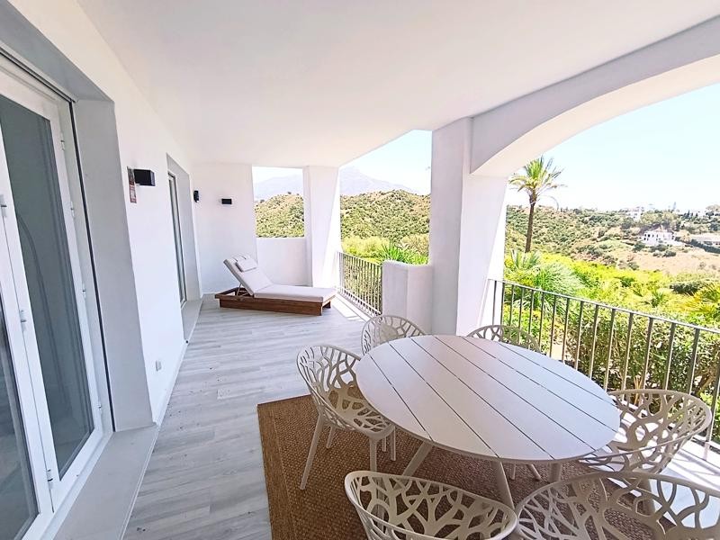 3 Bedroom Apartment in Benahavís - Photo 20