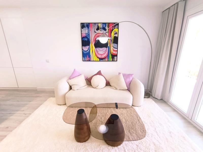 3 Bedroom Apartment in Benahavís - Photo 4