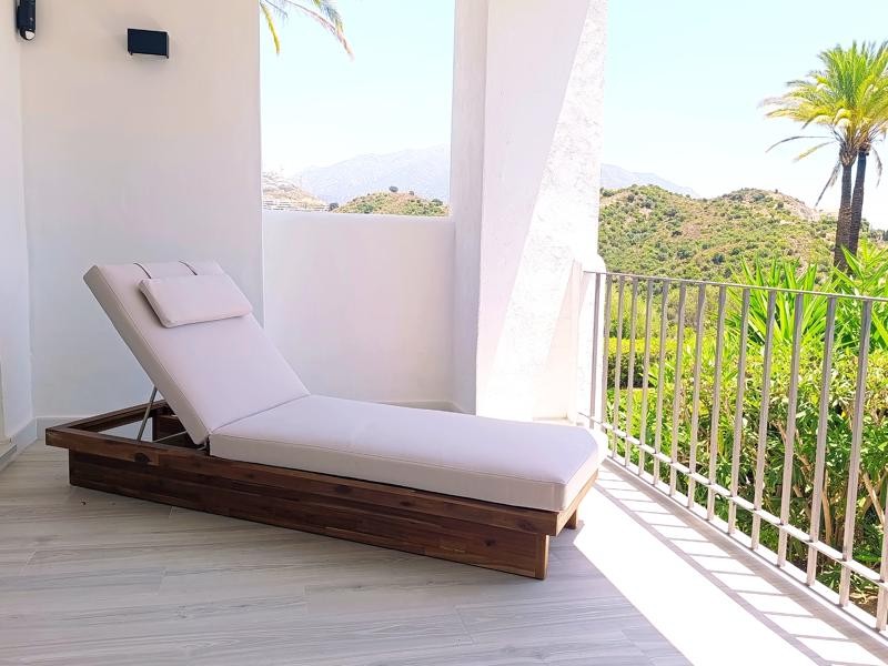 3 Bedroom Apartment in Benahavís - Photo 17