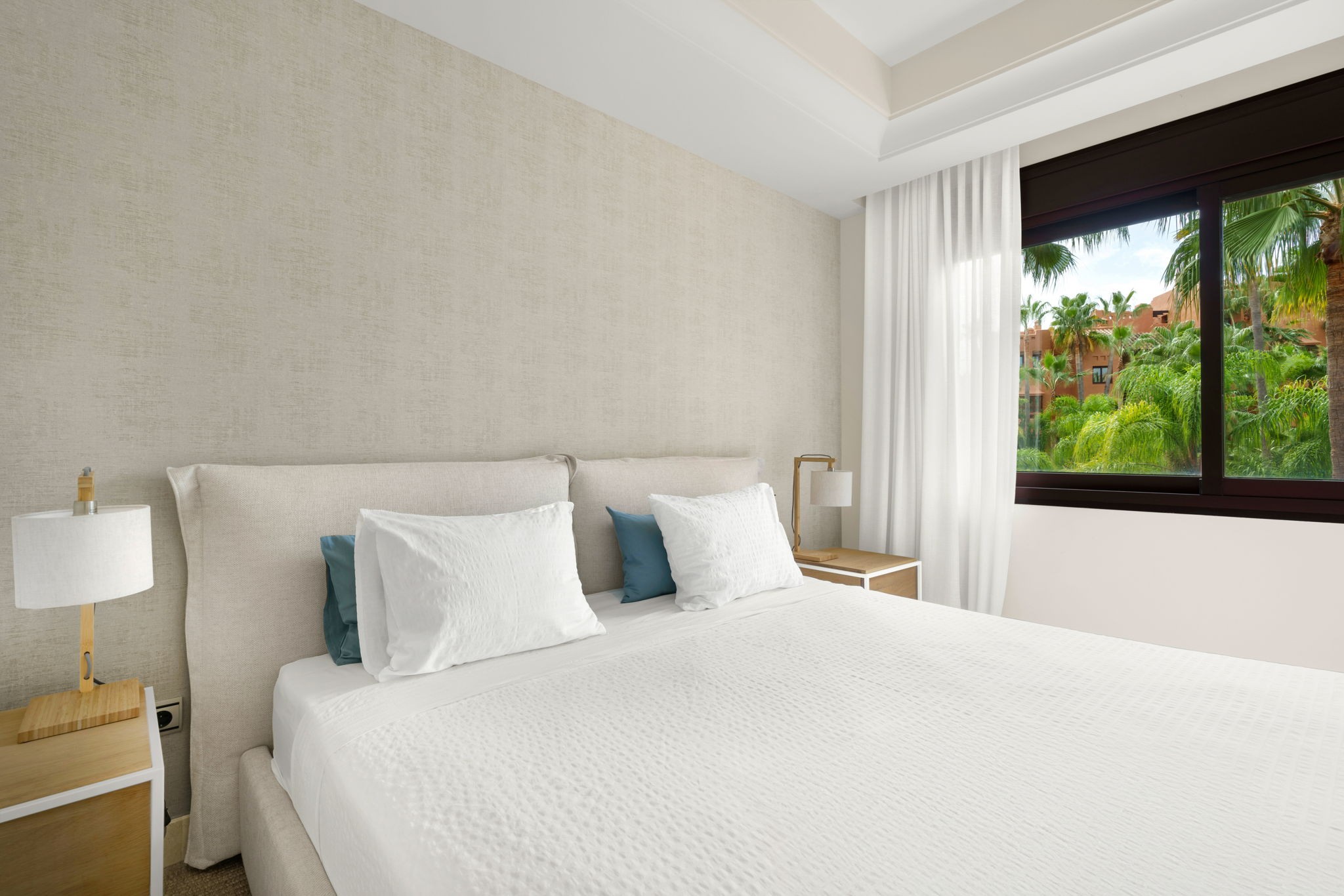 4 Bedroom Apartment in Marbella - Photo 19