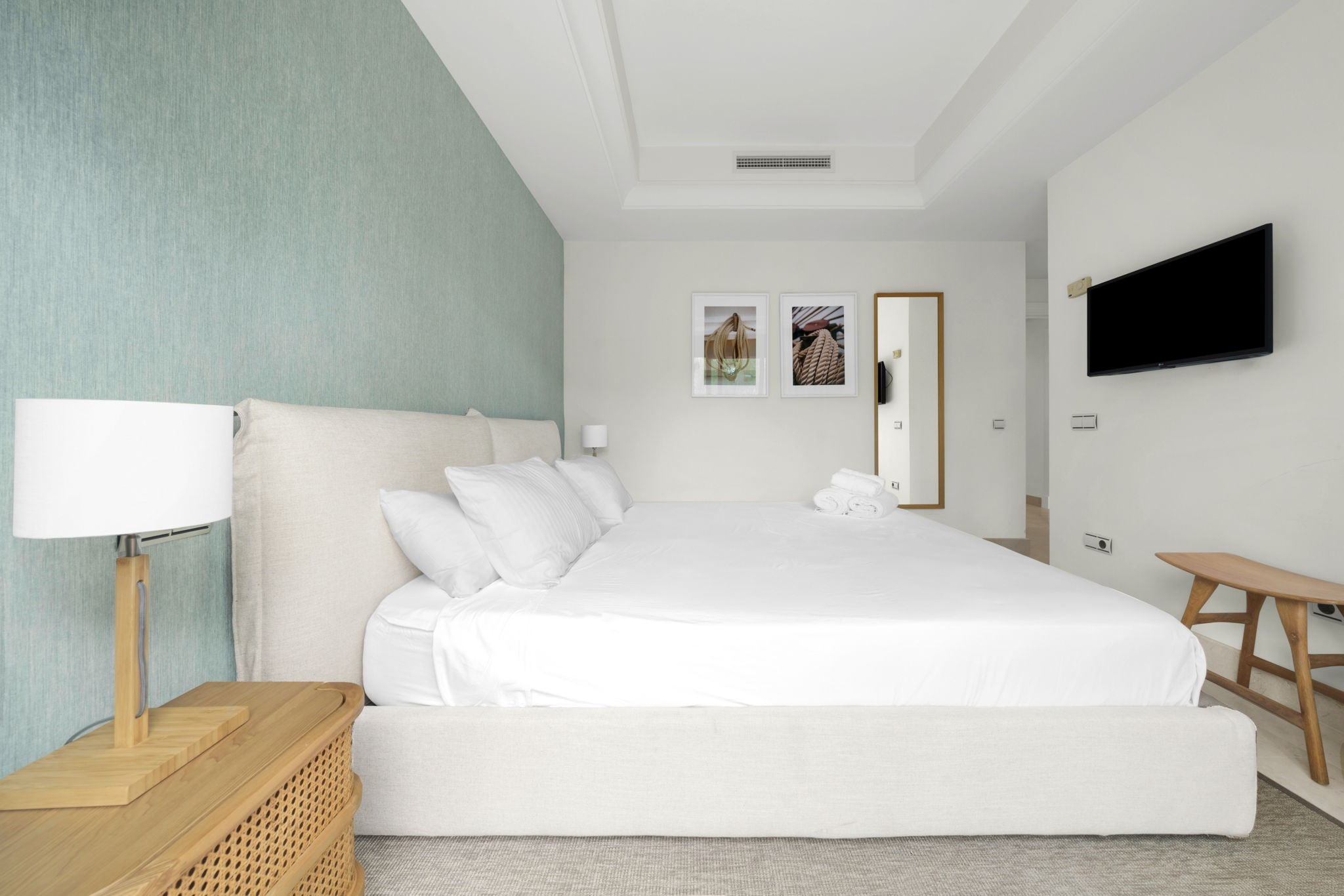 4 Bedroom Apartment in Marbella - Photo 16